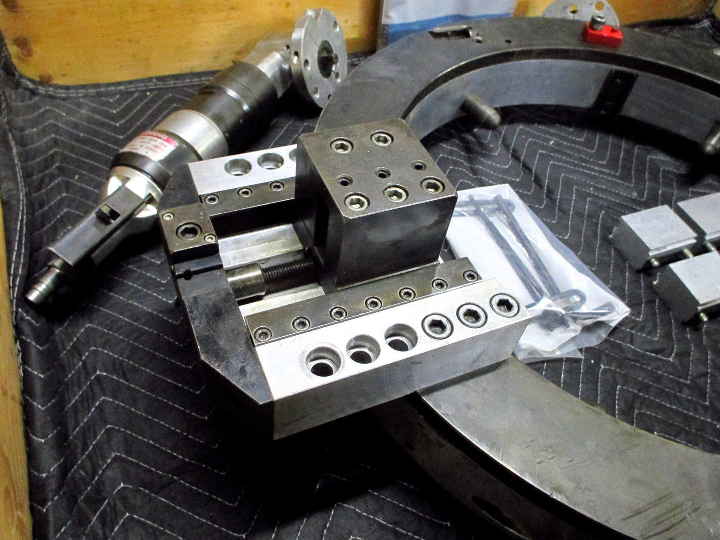 Tri Tool 620RBL Low Profile Clamshell Lathe Split Frame 14" - 20" Dual Air-Motor