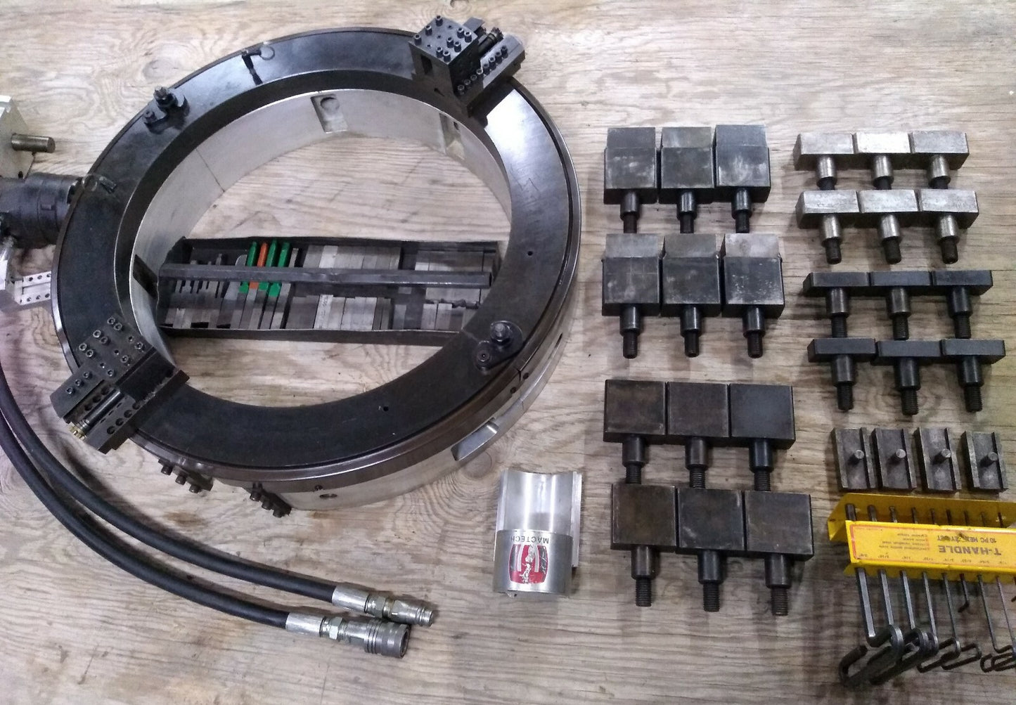 MACTECH 820 US Clamshell Pipe Lathe Split Frame 16 - 20 in w/ Hydraulic Motor