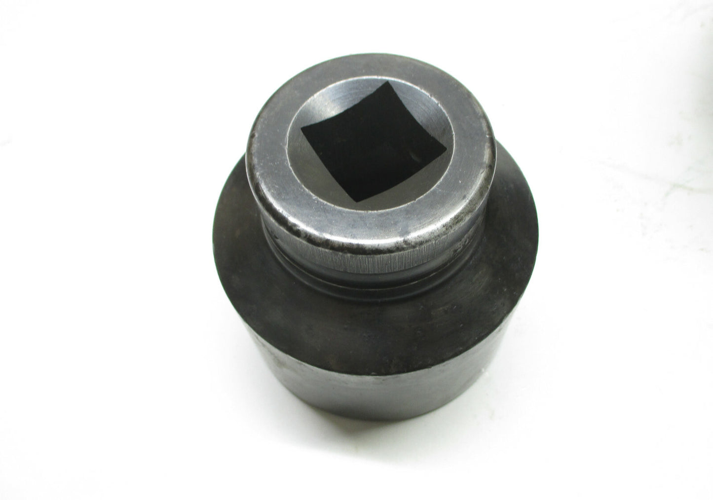 ARMSTRONG 22-080 2-1/2 Impact Socket 1" Drive 6-Point Made in USA