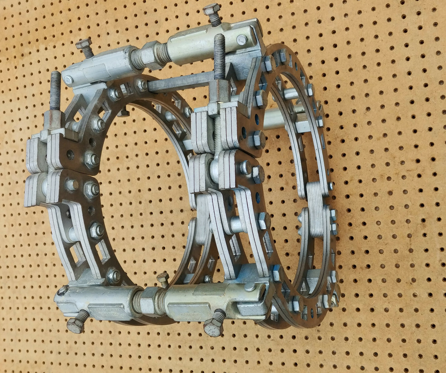 Walhonde TL5012-SSPP Top Liner 12" SS, Pipe To Pipe Stainless Steel Clamp EXC.
