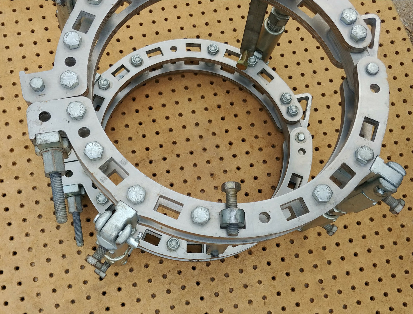 Walhonde TL5012-SSPP Top Liner 12" SS, Pipe To Pipe Stainless Steel Clamp EXC.