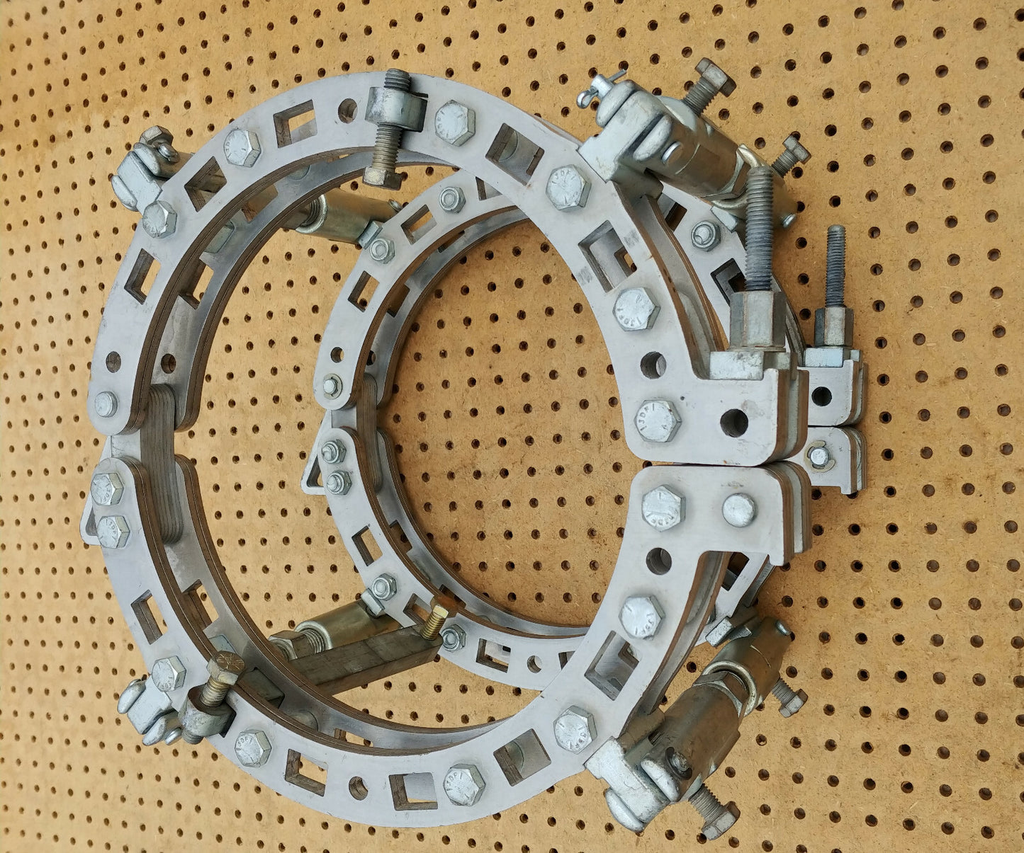Walhonde TL5012-SSPP Top Liner 12" SS, Pipe To Pipe Stainless Steel Clamp EXC.