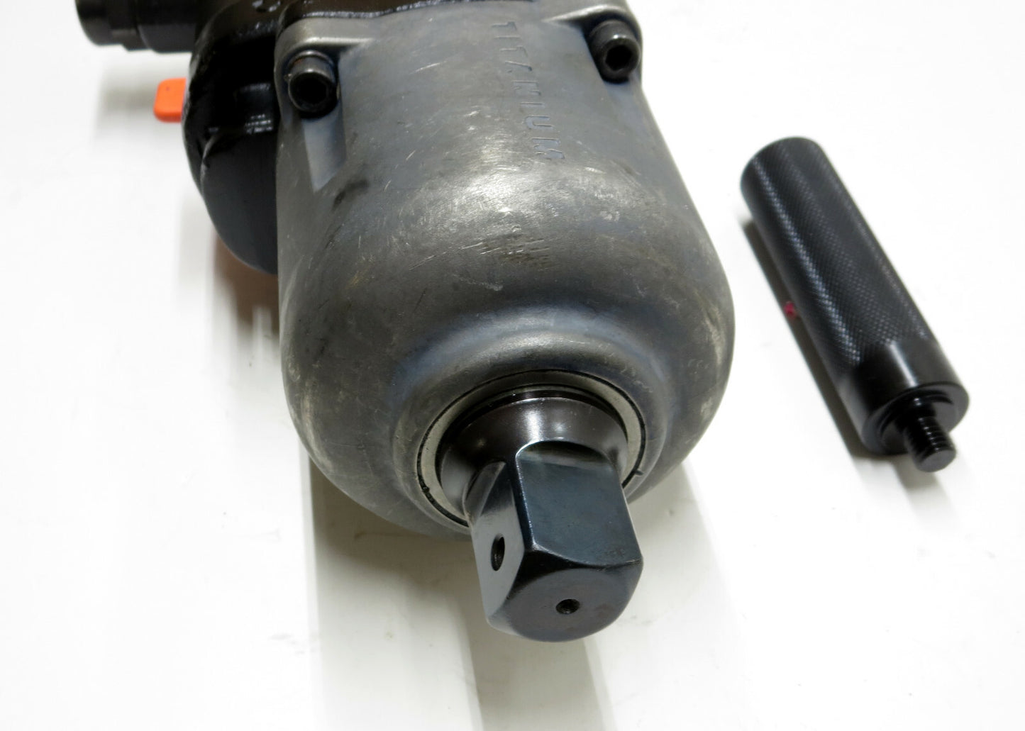 Ingersoll Rand 3940B2Ti Impact Wrench 1 in. Drive 2,500 FT LBS 6,000 RPM (28007)