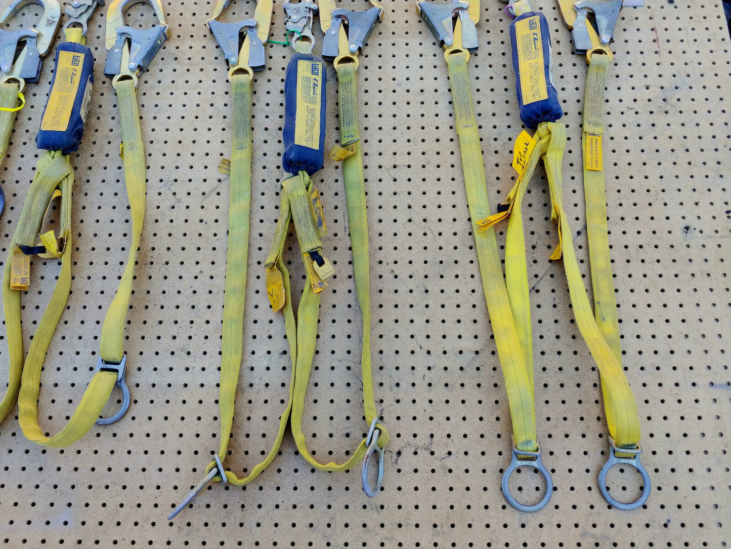 1 EA. DBI-SALA EZ STOP 2 Twin Leg Shock Absorbing Lanyard 1241219 Aluminum Hooks