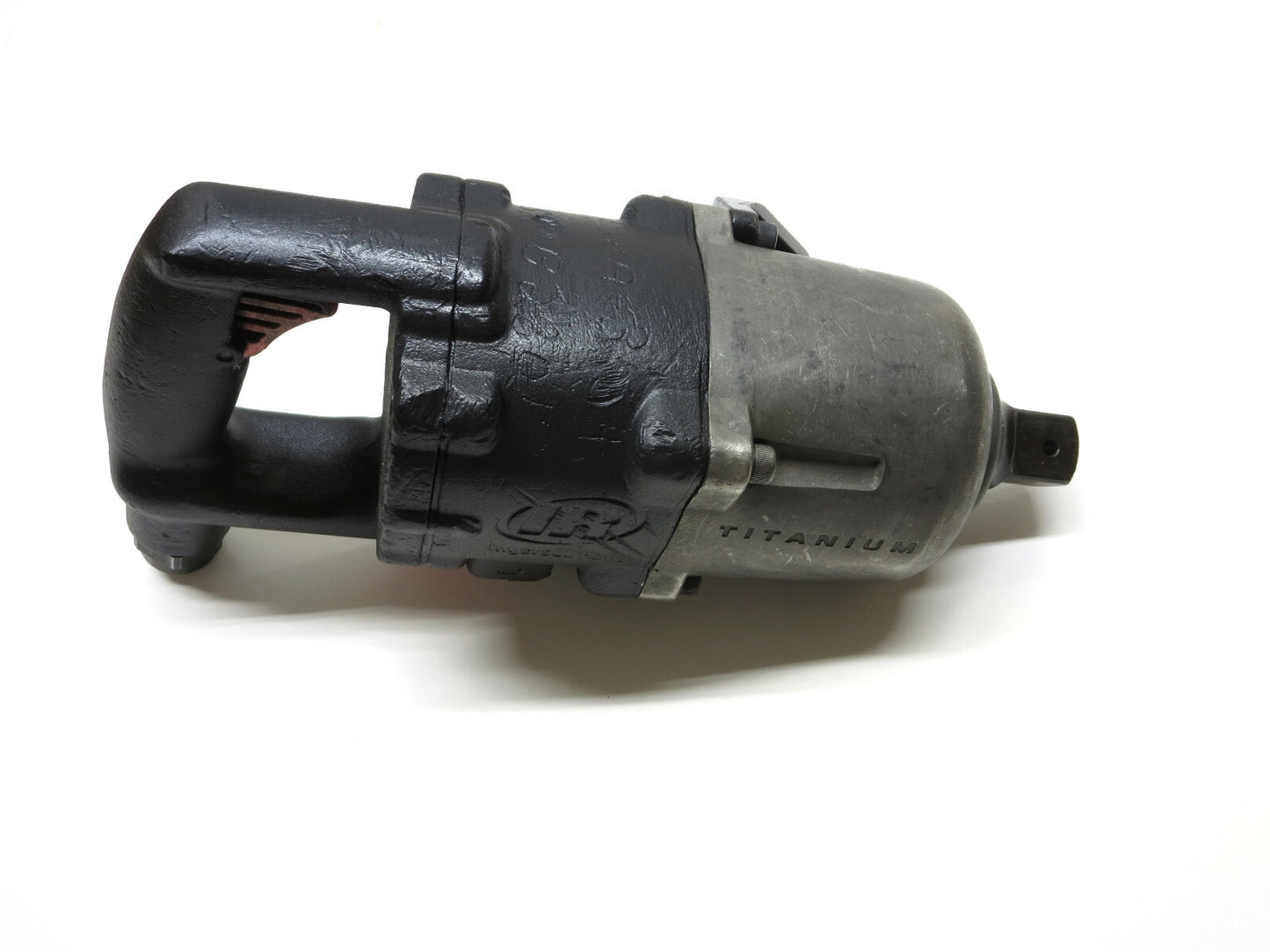 Ingersoll Rand 3940B2Ti Impact Wrench Rebuilt w/ New 1 in. Sq Drive 2,500 FT LB