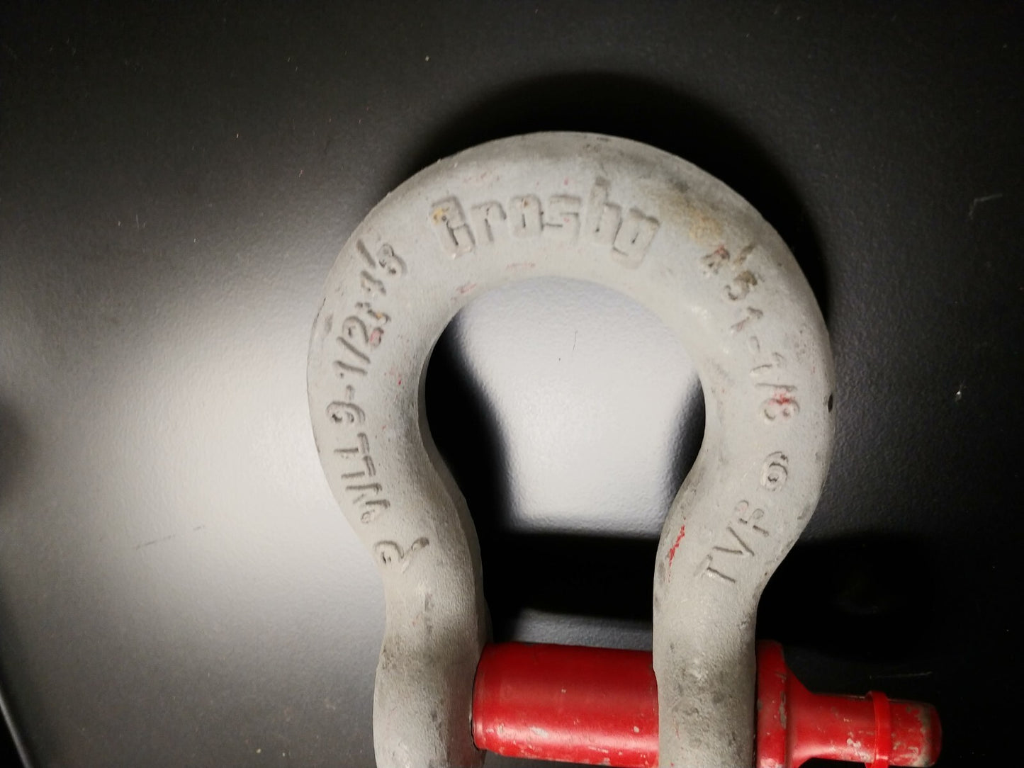 1 ea. Crosby 1-1/8 in. Screw Pin Anchor Shackle 9-1/2 Ton 1018552 G-209 USA