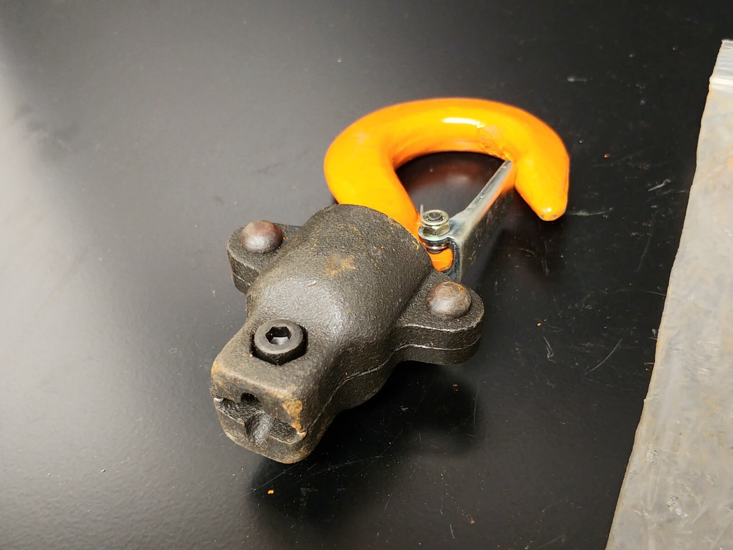 Ingersoll Rand P/N 2372817 Chain Hoist Bottom Hook Assy. 1/2 VL2 w/ Chain H'ware