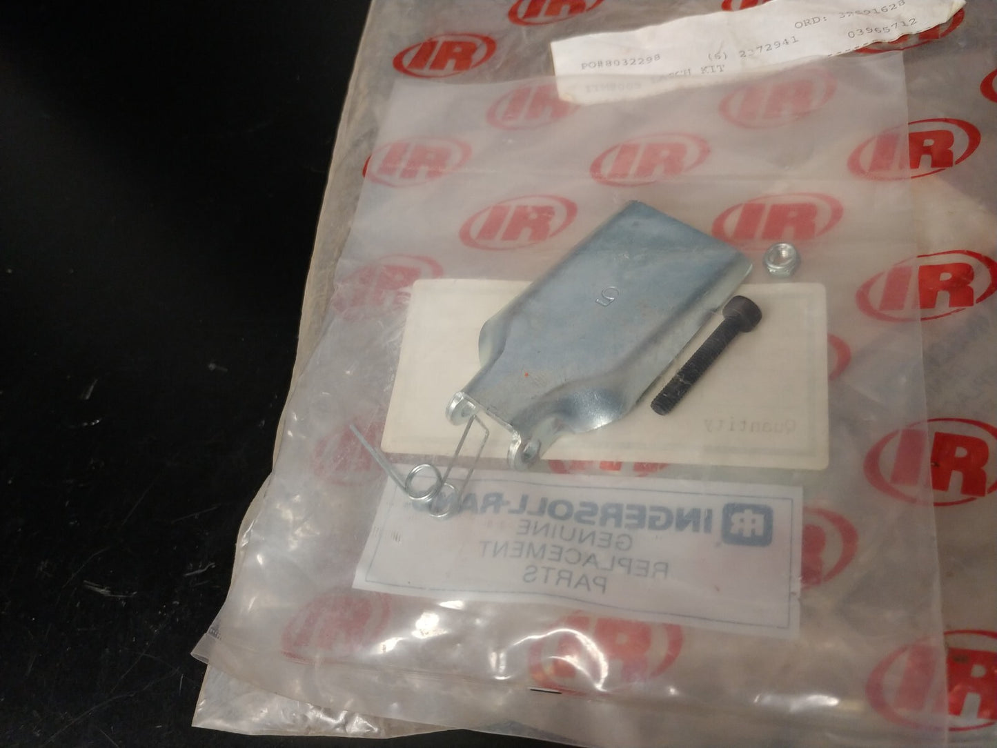 Ingersoll Rand Hook Latch Kit P/N 2372941 5 ton VL2 / MCH5 Chain Hoists