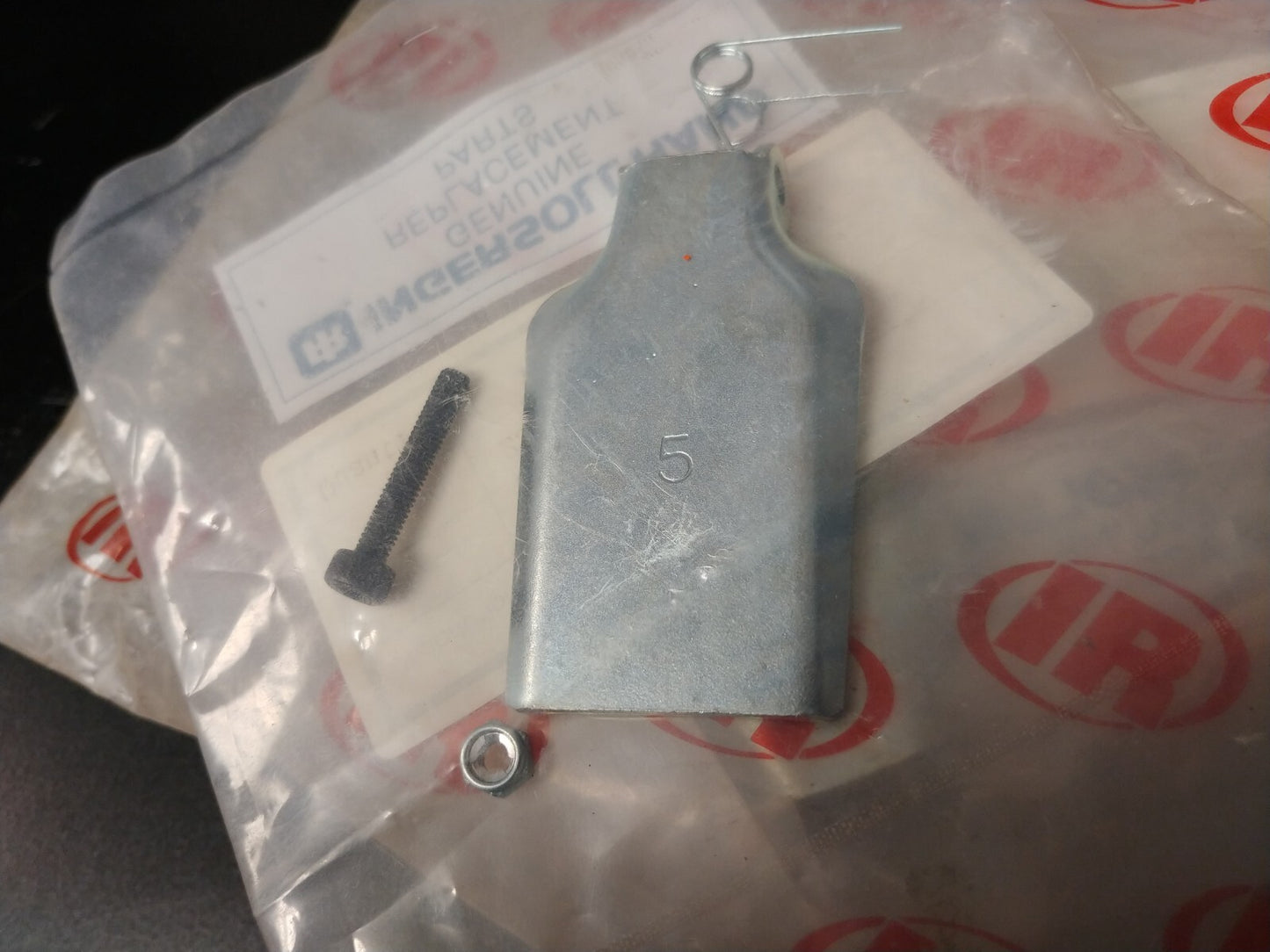 Ingersoll Rand Hook Latch Kit P/N 2372941 5 ton VL2 / MCH5 Chain Hoists