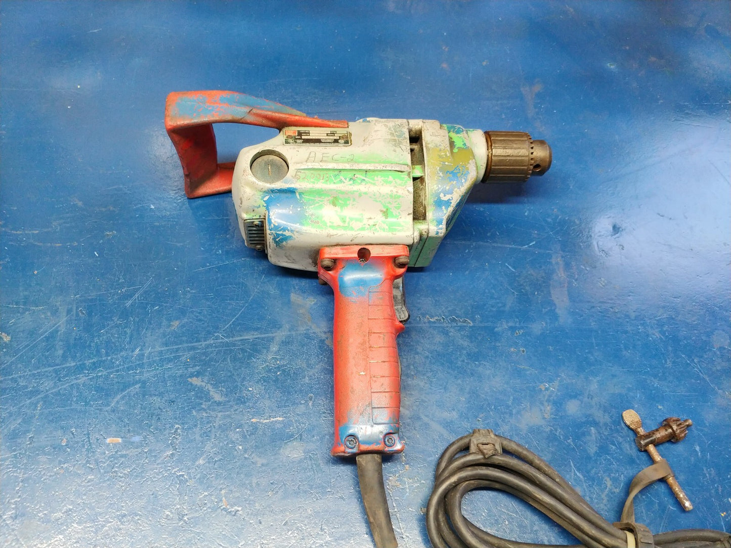 Milwaukee 1/2" Drill 1610-1 w/ Jacobs Chuck + Key 650 RPM F/R Switchable 7.0 Amp