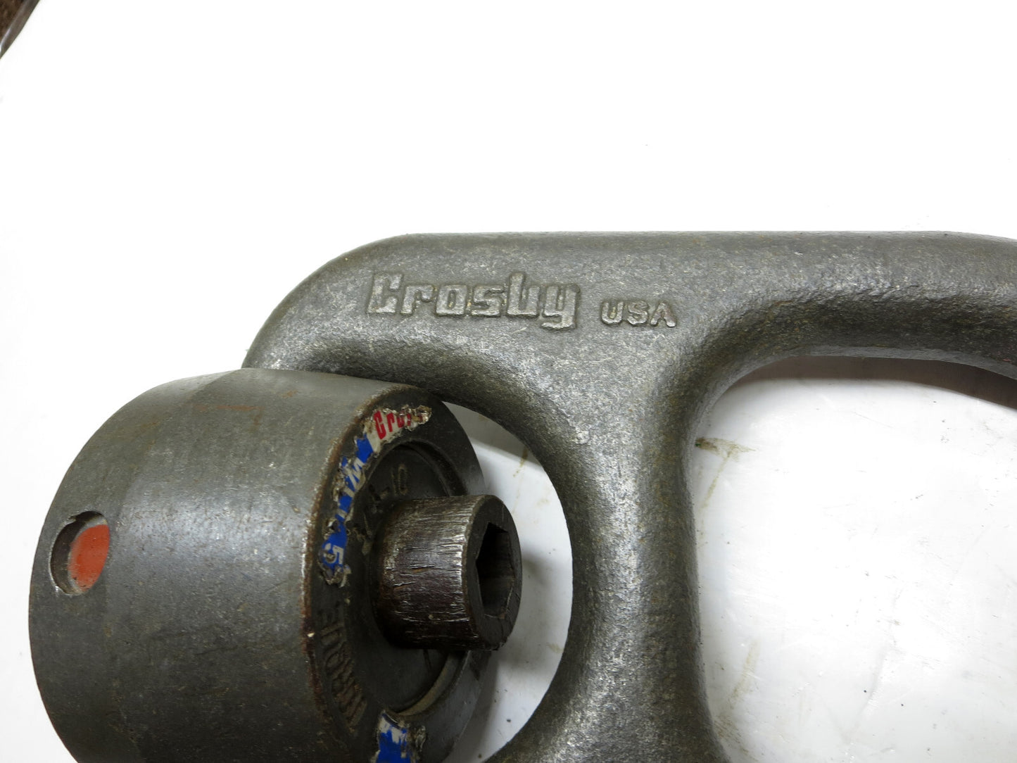 Crosby 6608130 HR-1000CT Swivel Hoist Ring 5,400 lbs WLL 3/4 x 3 in. Cold Tuff