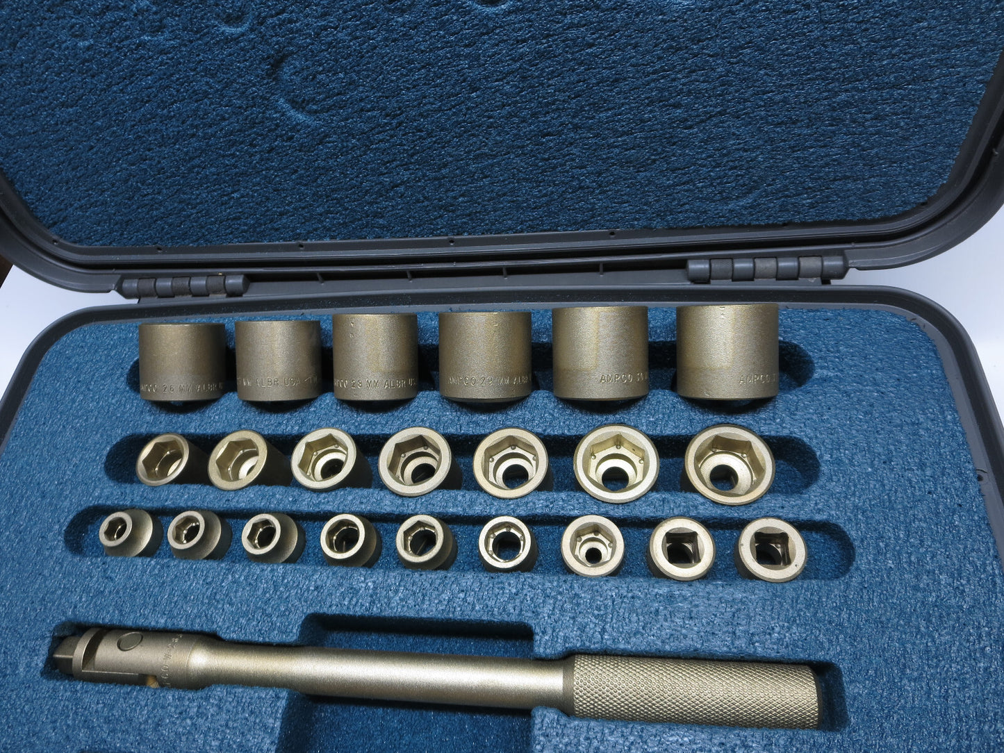Ampco Safety Tools W-260M Kit 1/2" Drive Metric Socket Set