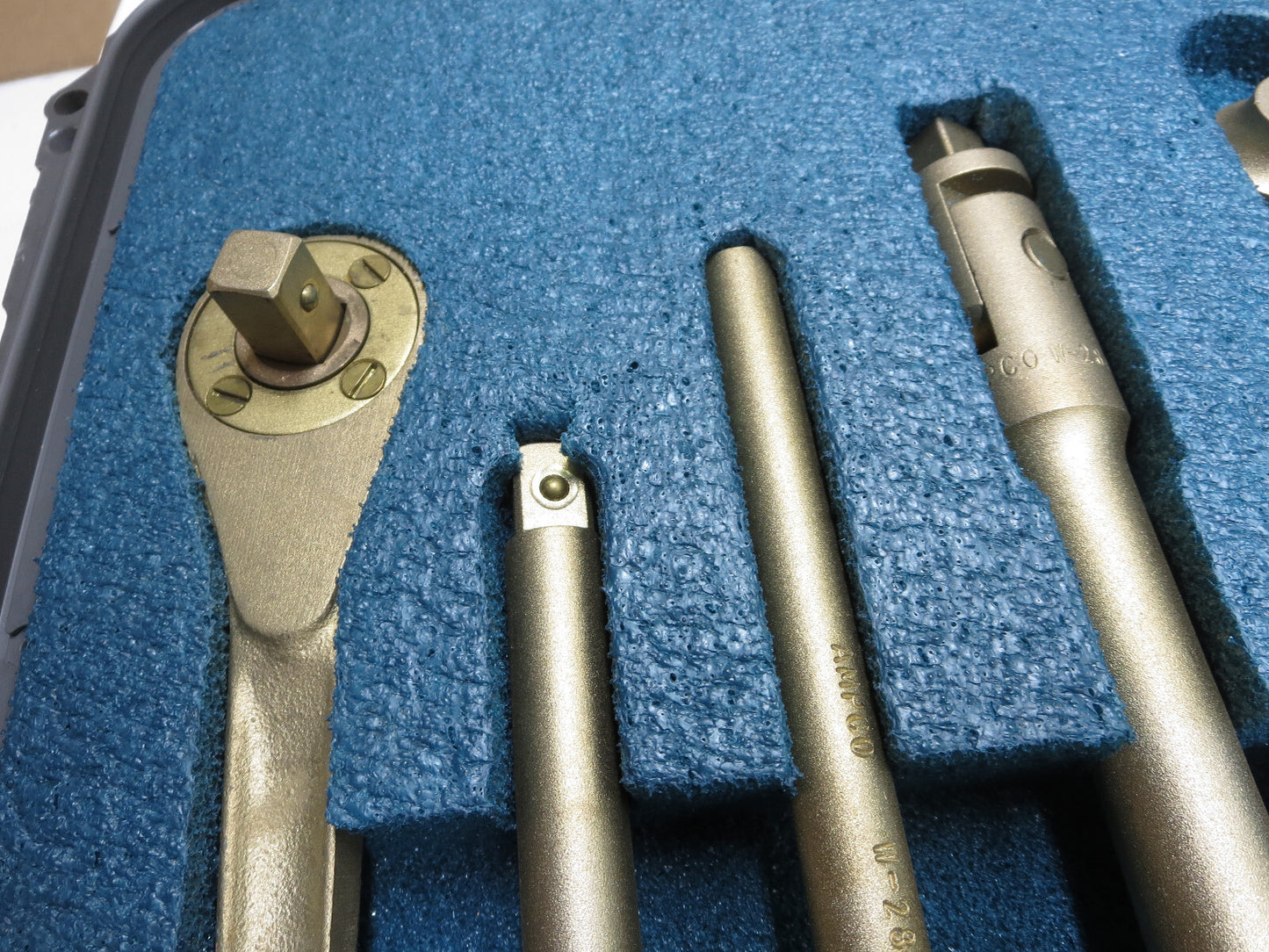 Ampco Safety Tools W-260M Kit 1/2" Drive Metric Socket Set