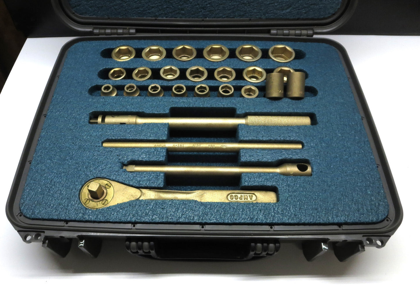 Ampco Safety Tools W-260M Kit 1/2" Drive Metric Socket Set