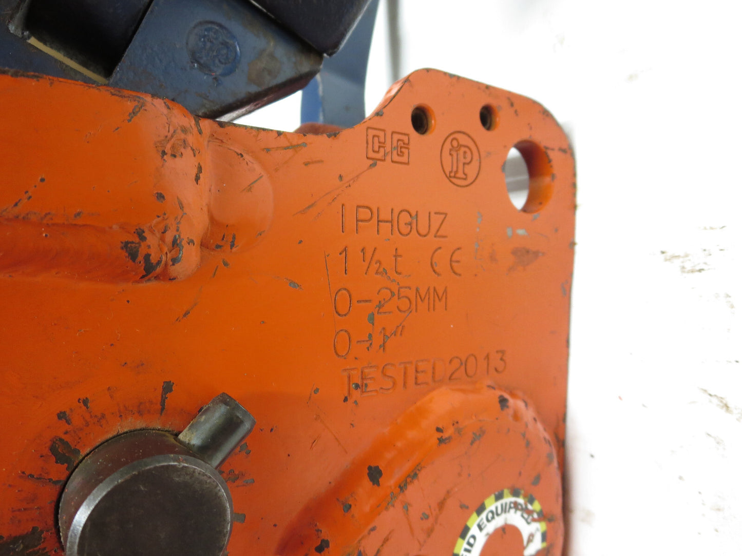 Crosby IPHGUZ 1-1/2 ton Horizontal Lifting Clamp 0 to 1 in. p/n 2705455 IP