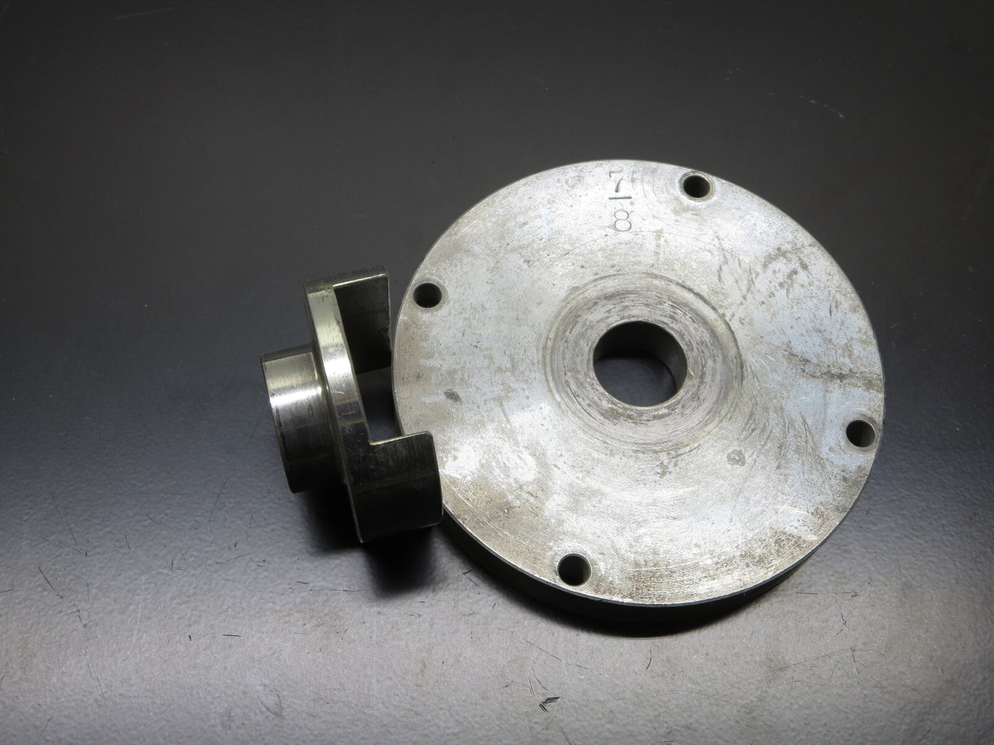 Skidmore Wilhelm 7/8" Bolt Plate M-514 and 7/8" Bushing M-714 Set 7/8 in. HH