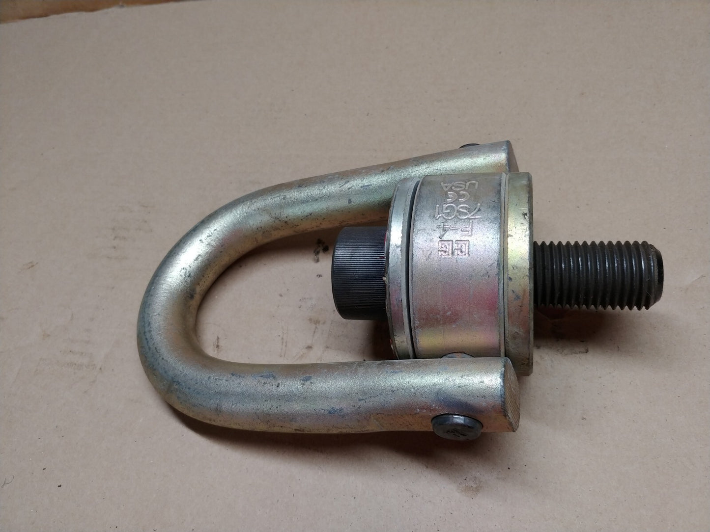 Crosby Swivel Hoist Ring WLL 15,000 LB, 1-1/4 - 7 TPI 2.21" Proj. 1016975 HR-125