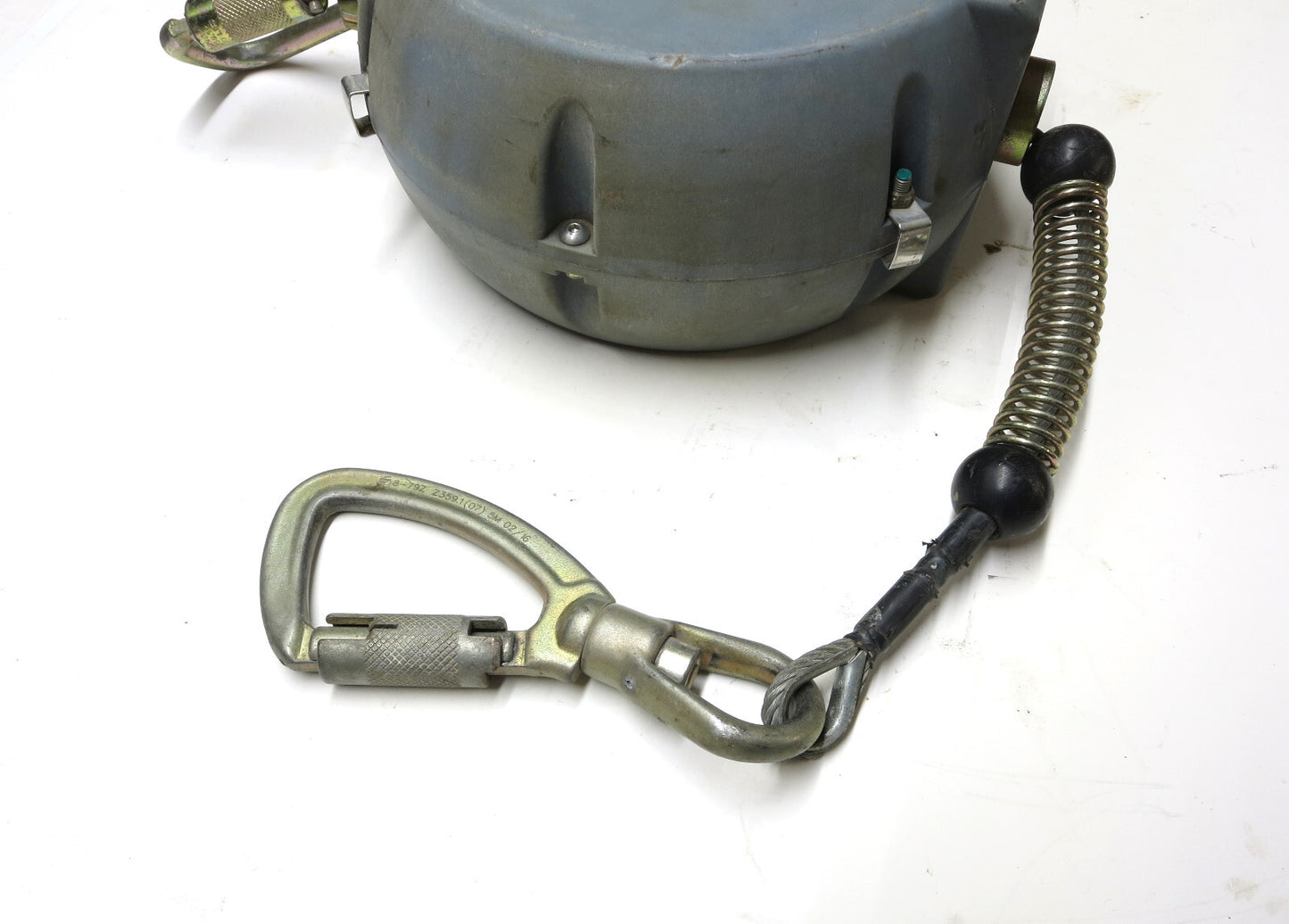 FallTech Contractor 30' Cable Self-Retracting Lifeline SRL 727630 w/ Carabiner