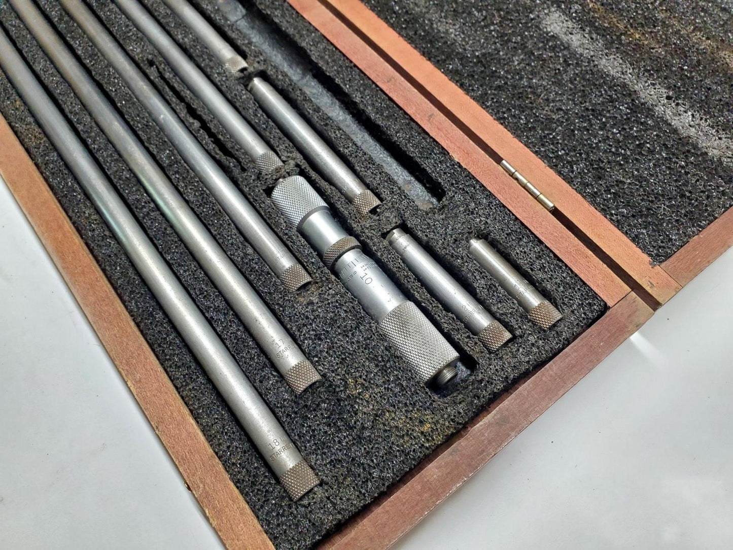 Starrett 823EZ Tubular Inside Micrometer Set (Less 6" rod)