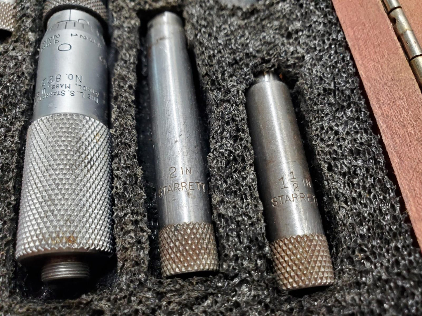 Starrett 823EZ Tubular Inside Micrometer Set (Less 6" rod)