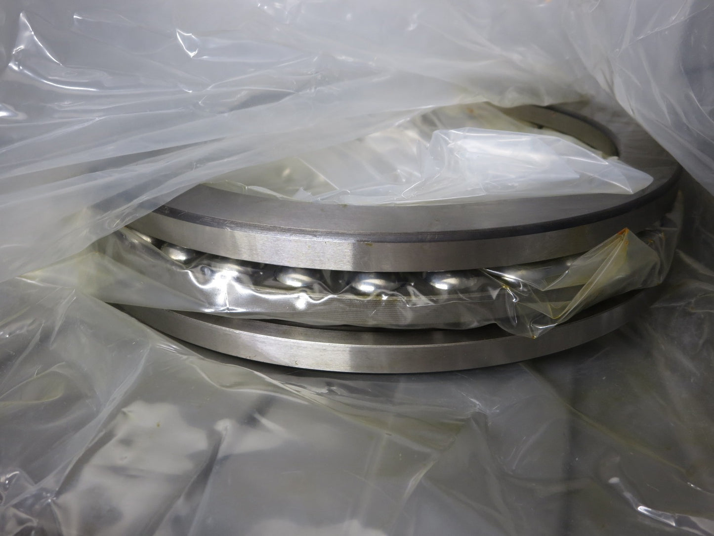 SKF 51138F Thrust Ball Bearing 190 ID x 240 OD x 37 mm THK (IN-STOCK)