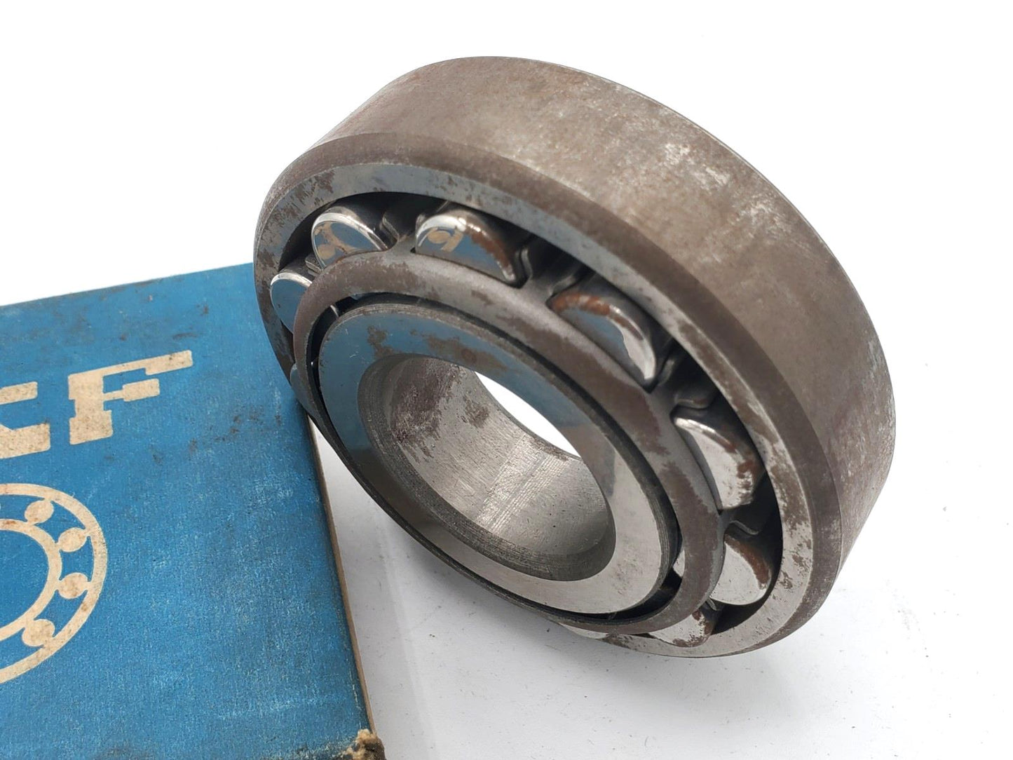 CRM11A SKF Cylindrical Roller Bearing (Some rust spots) NOS