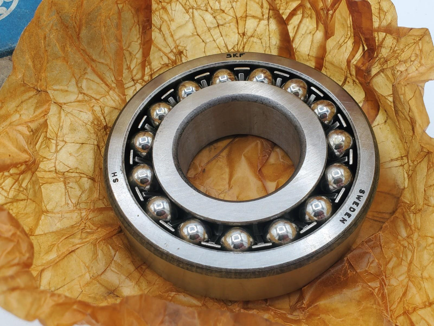 1309 SKF New Self Aligning Ball Bearing NOS w/ Original Box.