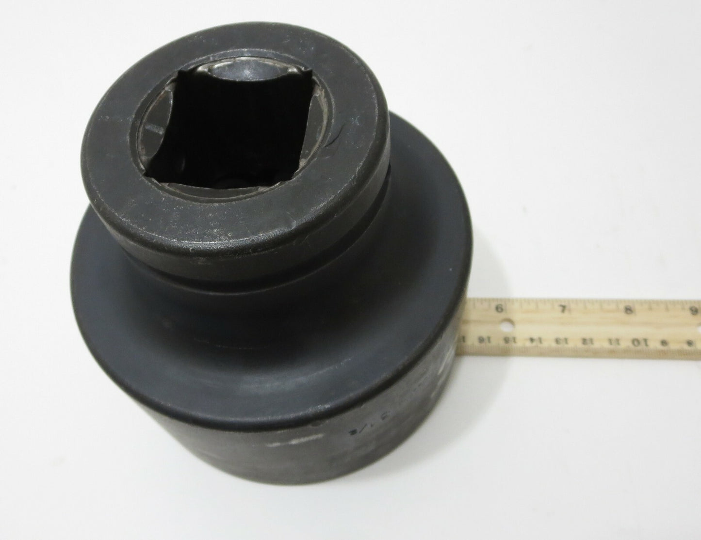 Armstrong 3-1/2" Impact Socket 1-1/2" Drive 23-112 6-Point 3-1/2 in. Made in USA