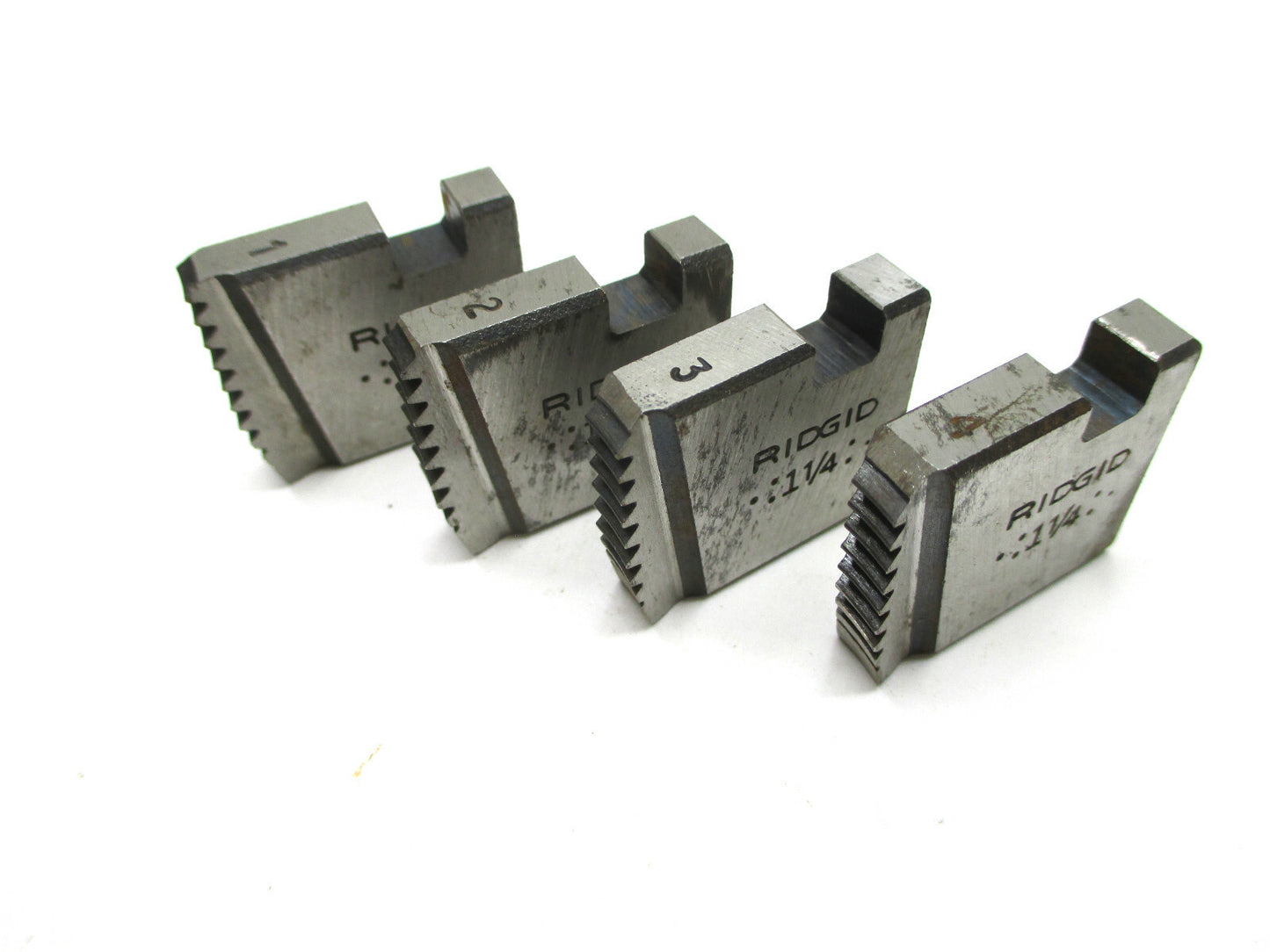 Ridgid 66220 12R 1-1/4 inch BSPP Dies