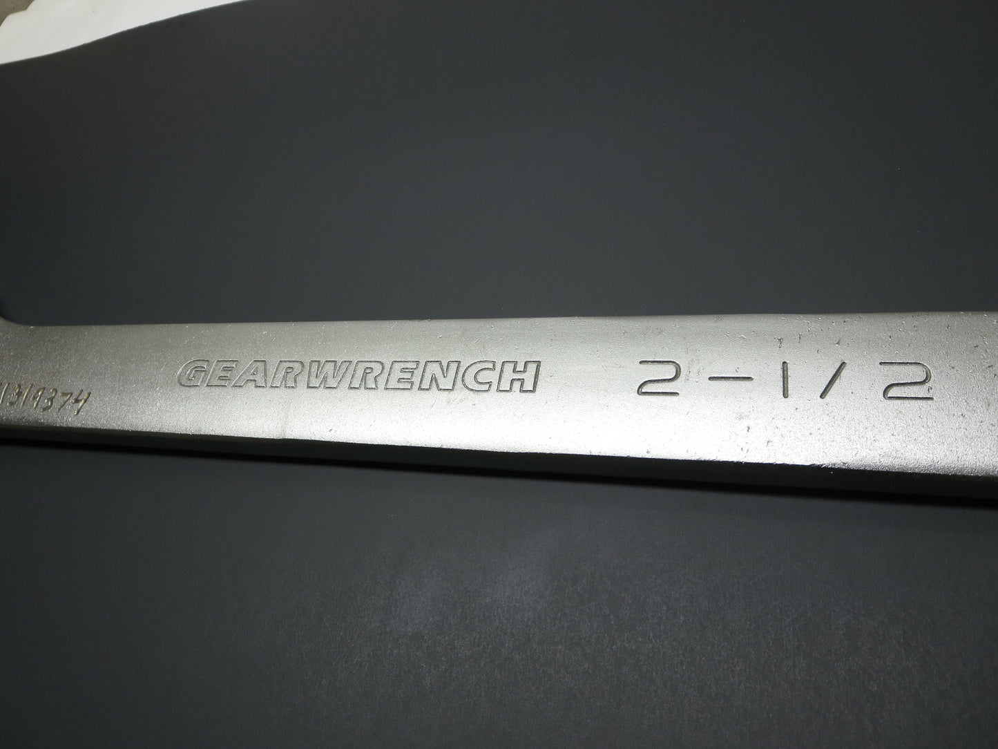 GearWrench 2-1/2" Long Pattern Combination Wrench 81829 Excellent Condition