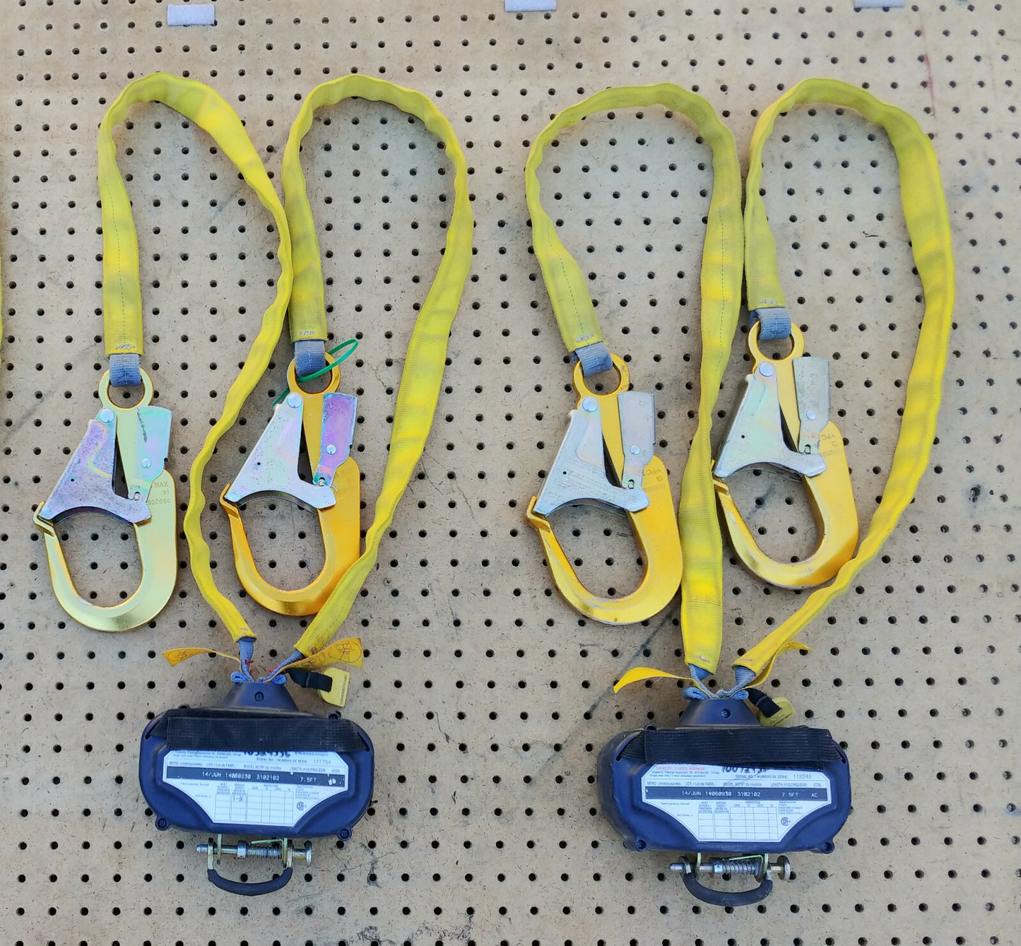 1 EA. DBI-SALA TALON 3102102 Retractable Twin Leg Lanyard w/ Aluminum Hooks