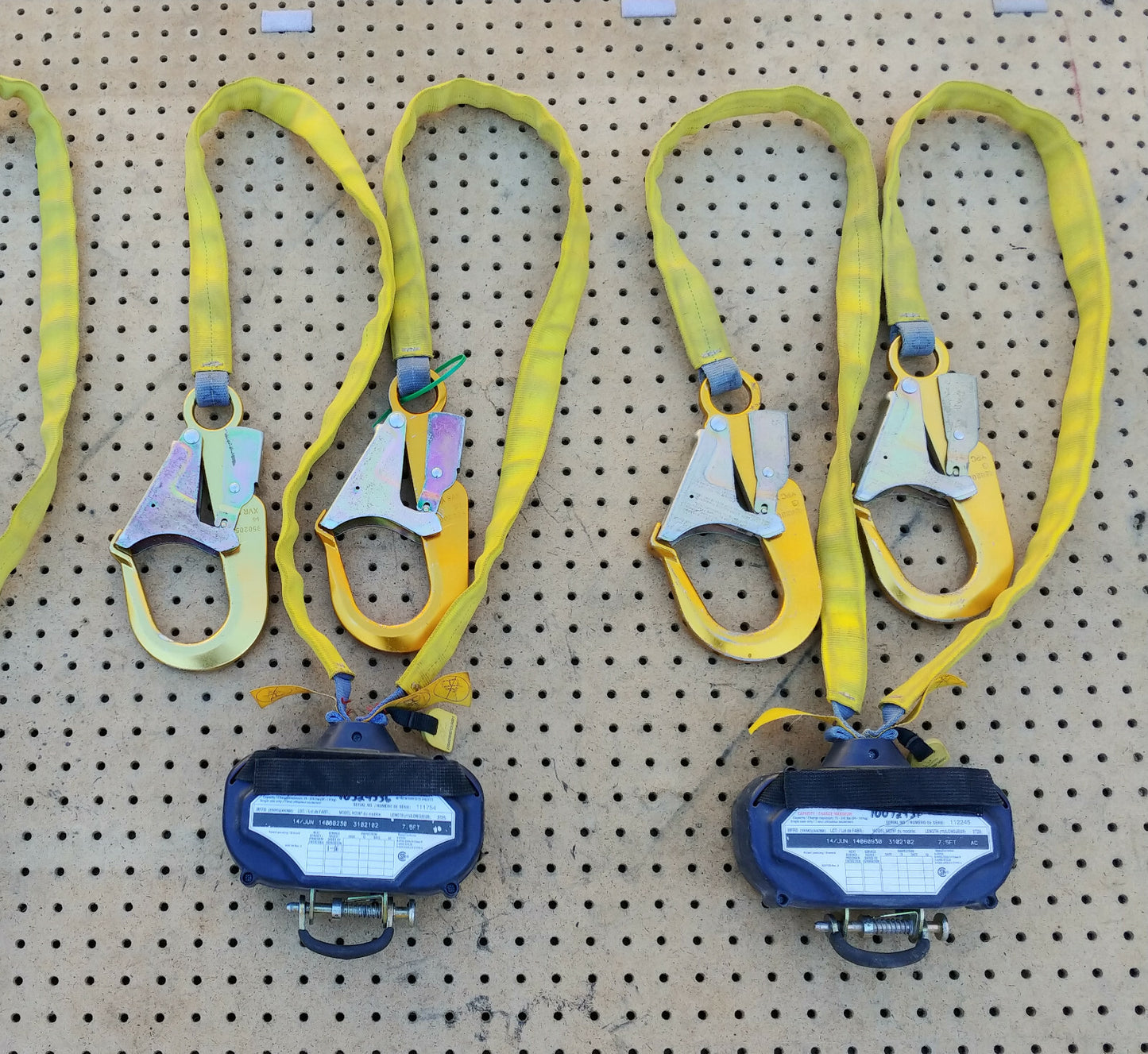 1 EA. DBI-SALA TALON 3102102 Retractable Twin Leg Lanyard w/ Aluminum Hooks