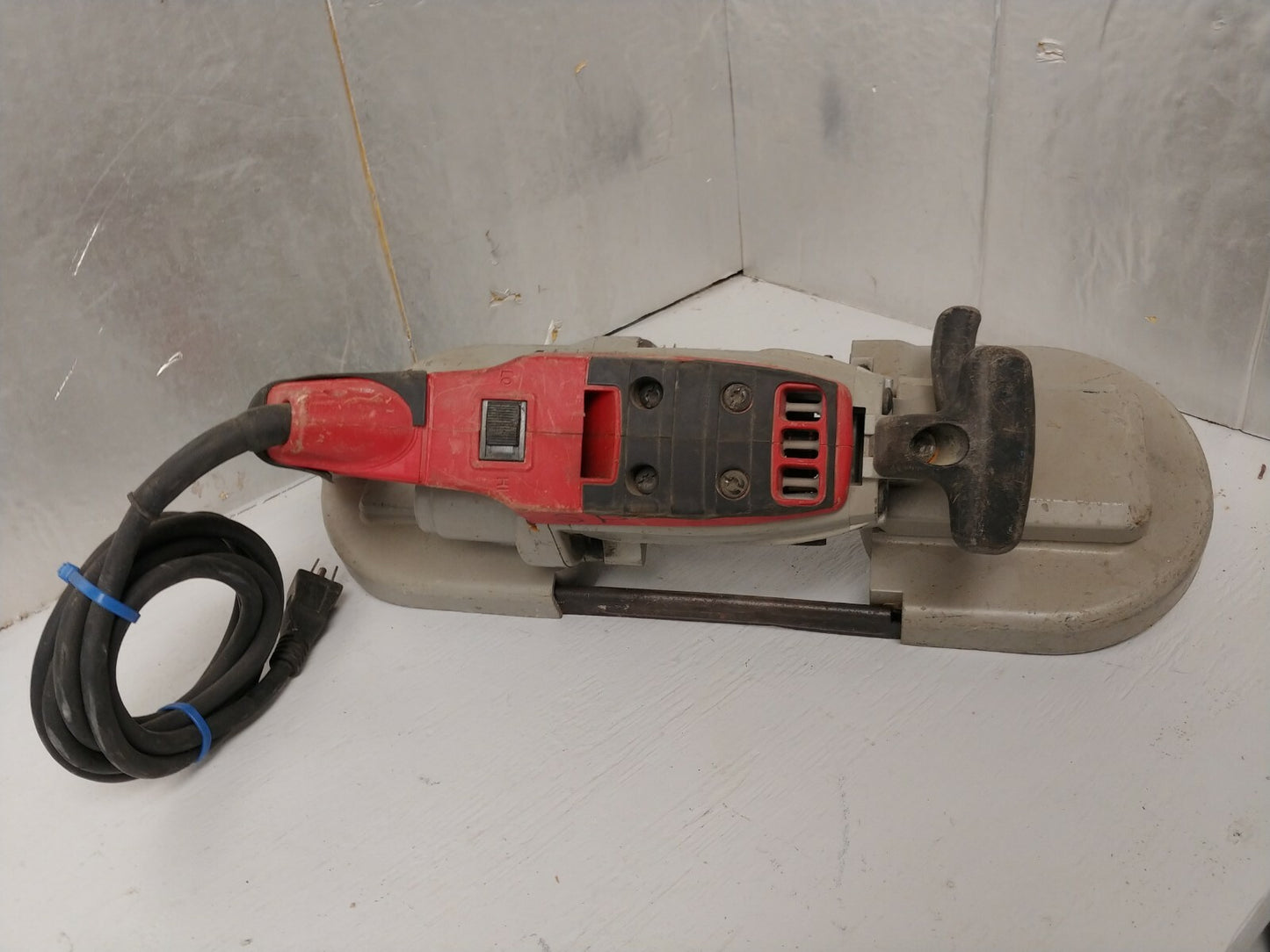 2016 Milwaukee 6225 Heavy Duty Portable Variable Speed Band Saw 6A/5A 120v