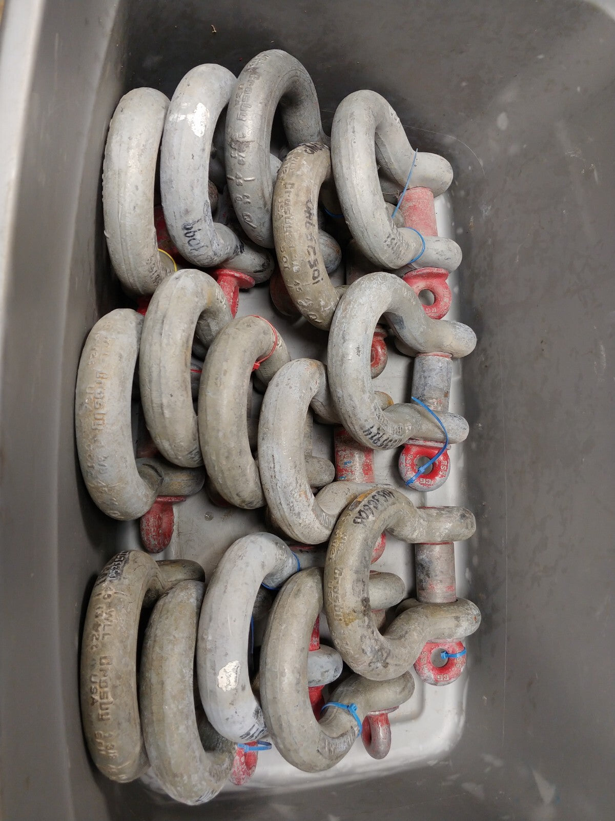 Lot of 2 Crosby 1-3/8 in. Screw Pin Anchor Shackles 13-1/2 Ton 1018598 G-209 USA