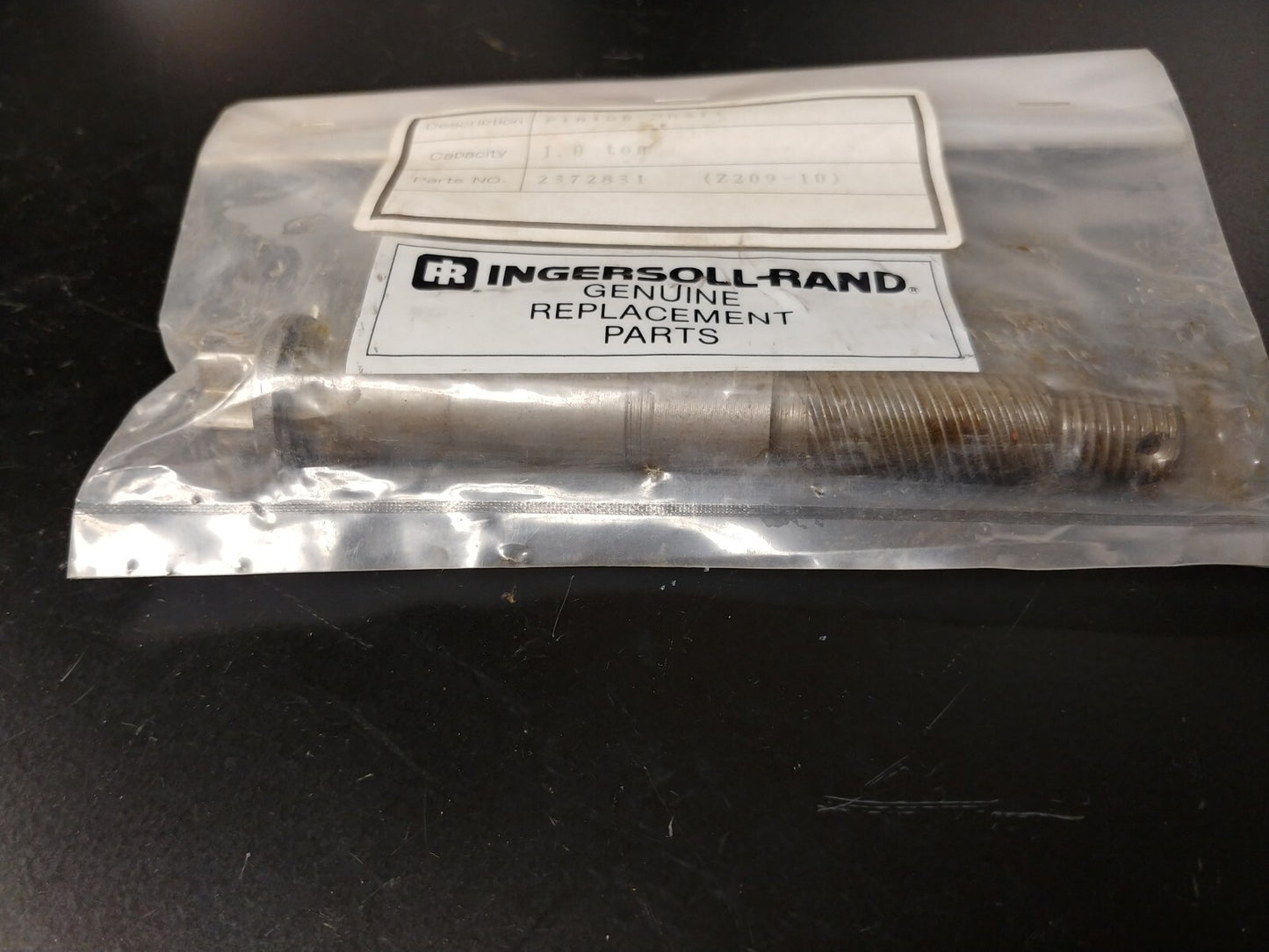 Ingersoll Rand 2372831 Pinion Shaft for 1 t VL2 and MCH5 Premium Hoists