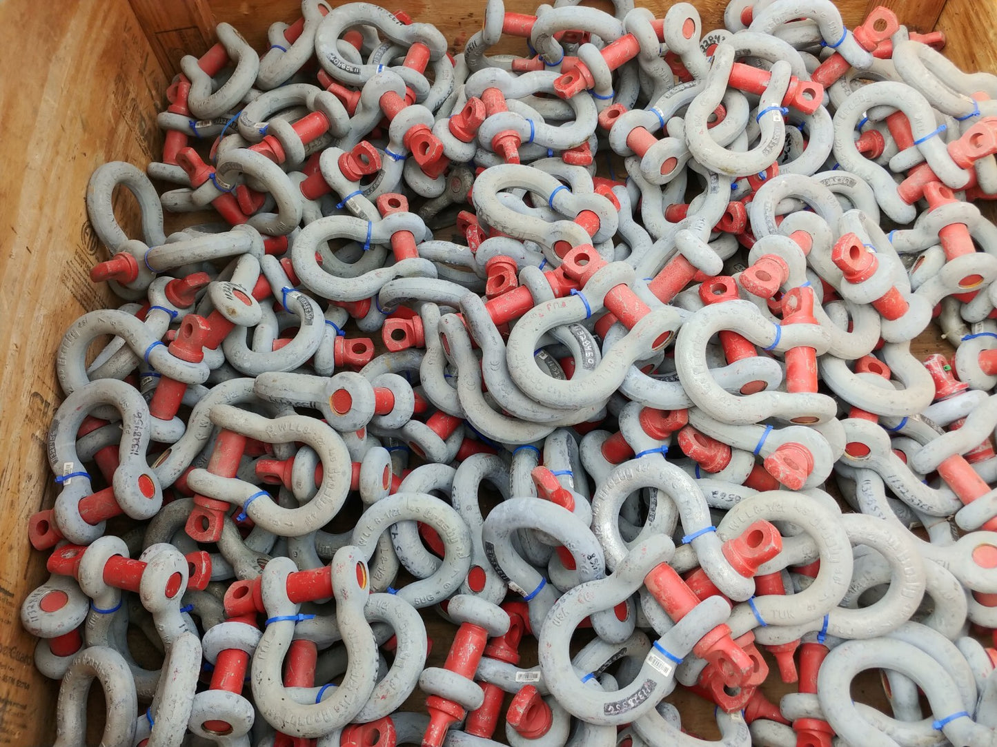 LOT OF 2 New Crosby USA 1" Screw Pin Anchor Shackles 8-1/2 Ton 1018534 G-209