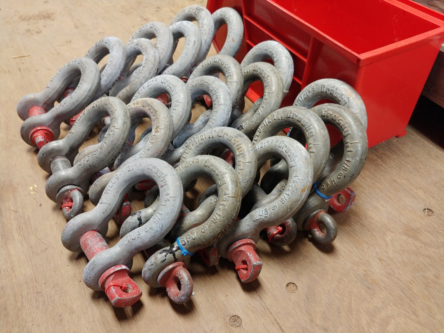 1 EA. Crosby 1-1/8 in. Screw Pin Anchor Shackle 9-1/2 Ton 1018552 G-209 USA