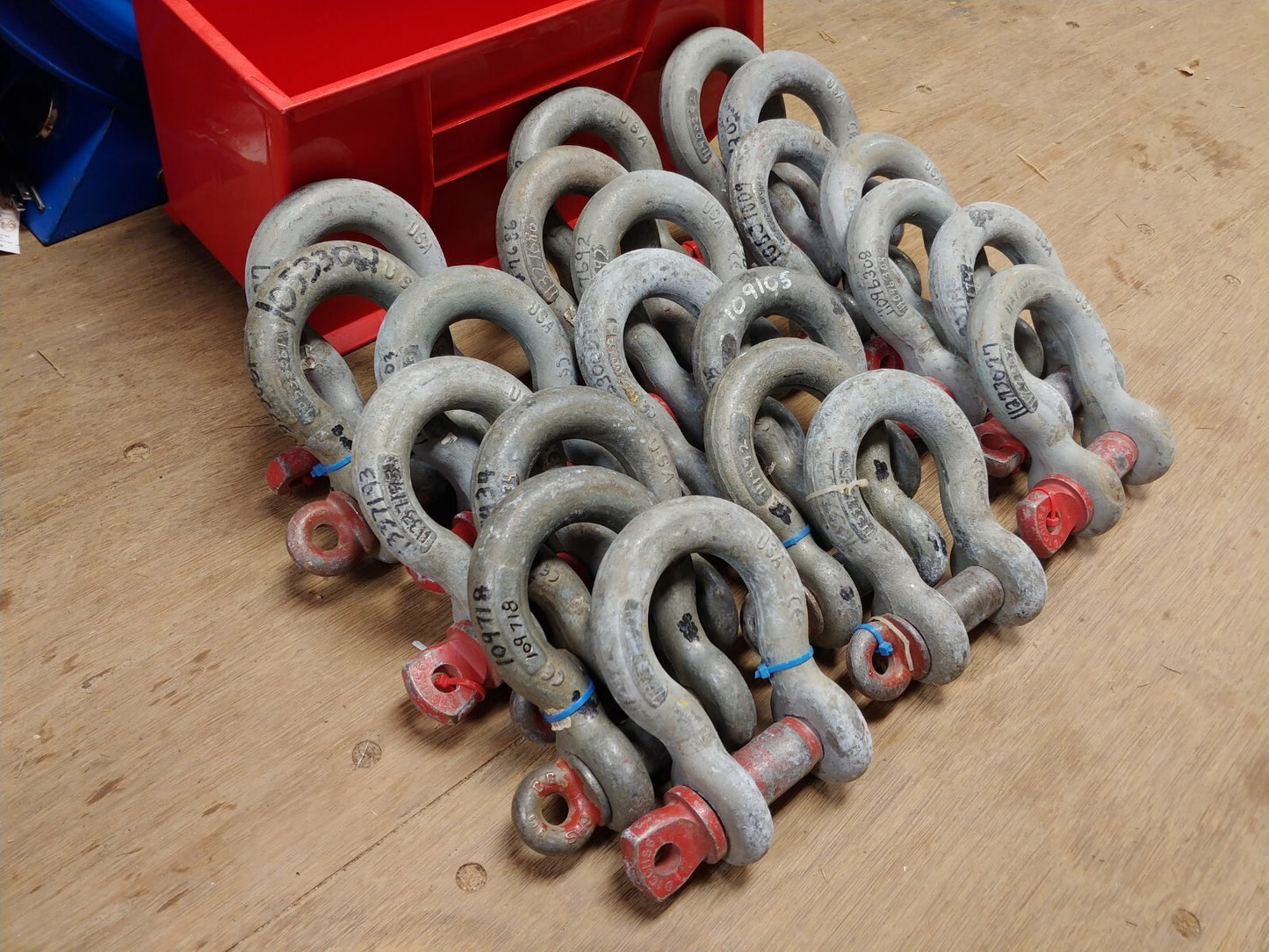 1 EA. Crosby 1-1/8 in. Screw Pin Anchor Shackle 9-1/2 Ton 1018552 G-209 USA