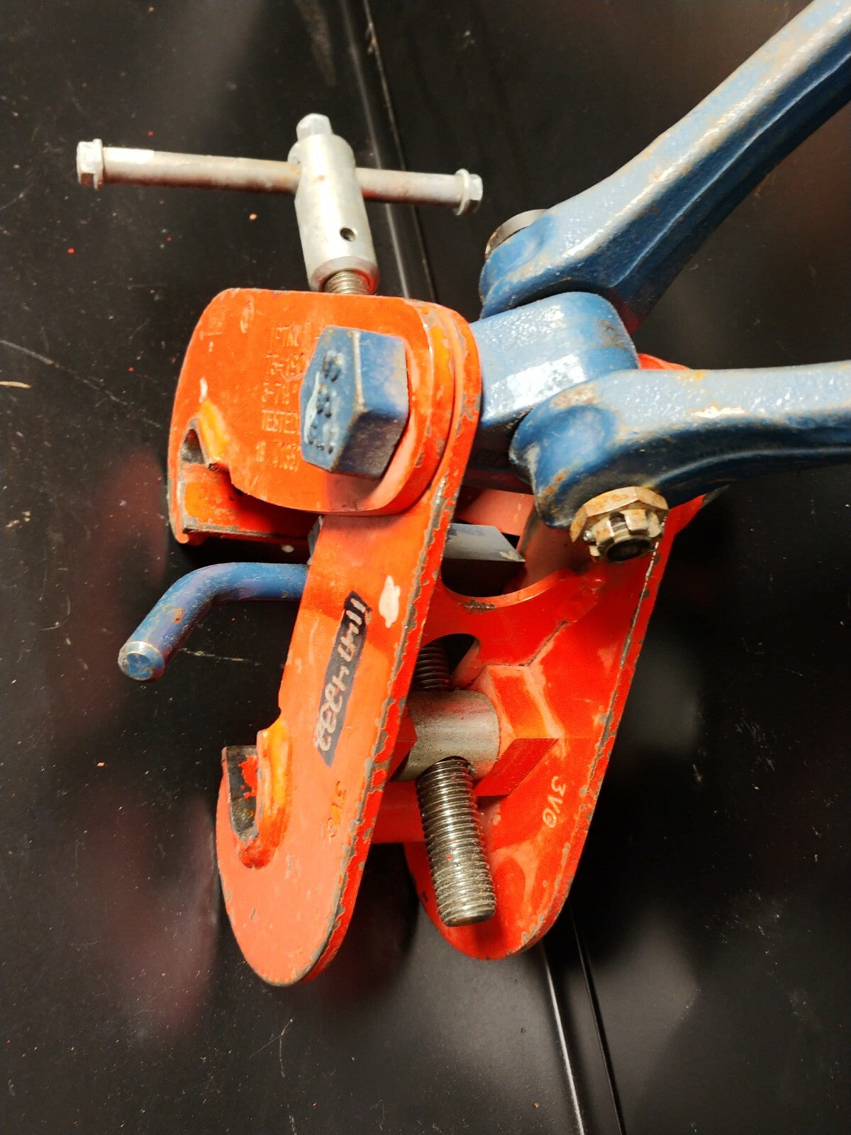 Crosby IPTKUD 3 Ton Beam Lifting Clamp 3" - 7.5" Capacity 2709993