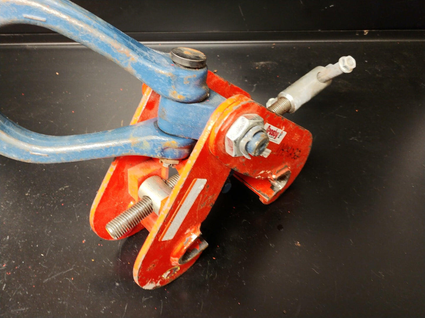 Crosby IPTKUD 3 Ton Beam Lifting Clamp 3" - 7.5" Capacity 2709993