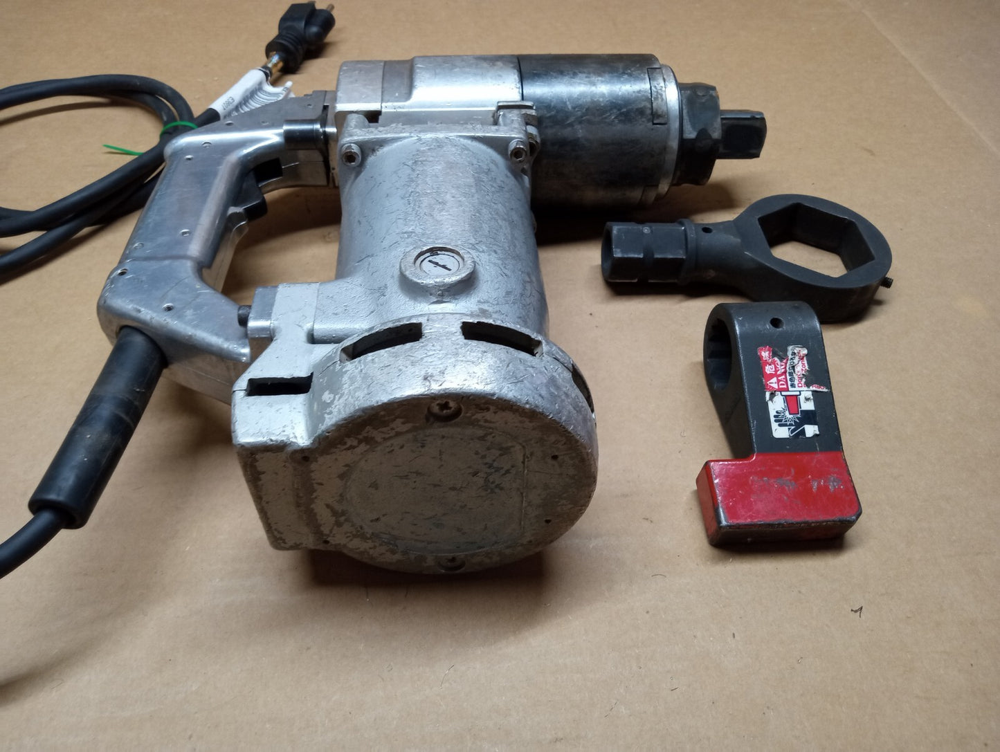 TONE Wrench STC12AE 120V Electic Torque Multiplier 1 in. Drive New Cord *TESTED