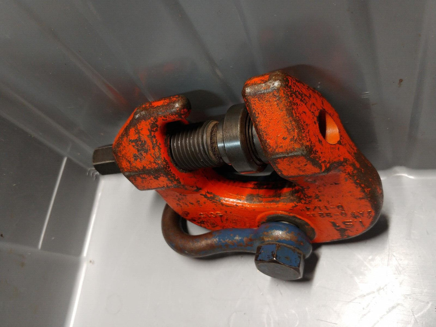 Crosby IP SC1.5 1-1/2 ton Screw Clamp 0 to 1-1/4 in. Capacity IP Holland