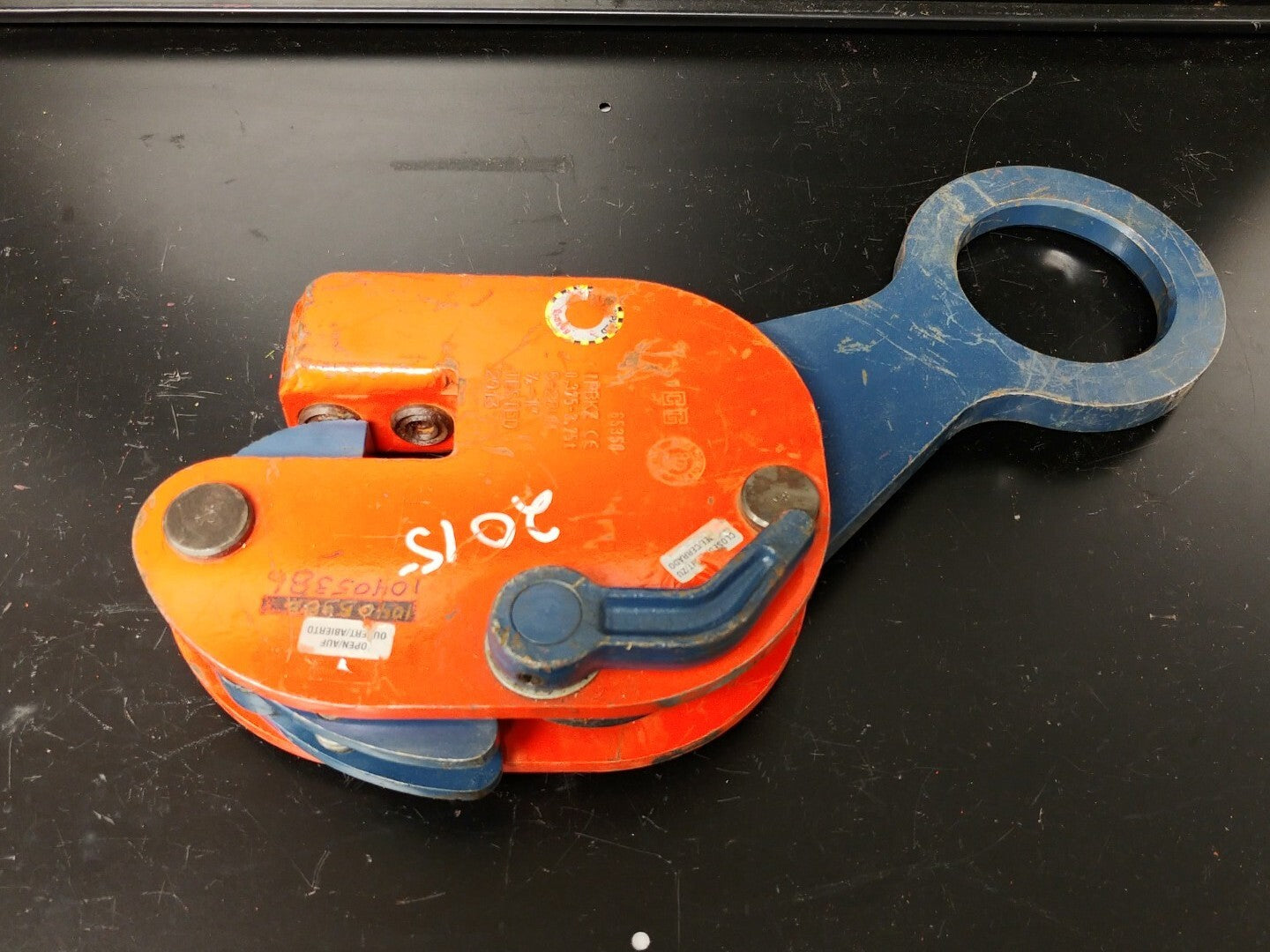 Crosby IP H-Beam Lifting Clamp 2705782 IPBKZ-3.75 Size 3/16" - 1" Capacity 3.75t