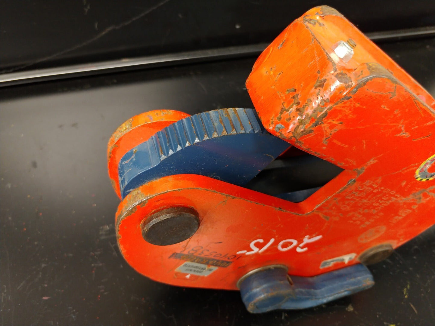Crosby IP H-Beam Lifting Clamp 2705782 IPBKZ-3.75 Size 3/16" - 1" Capacity 3.75t
