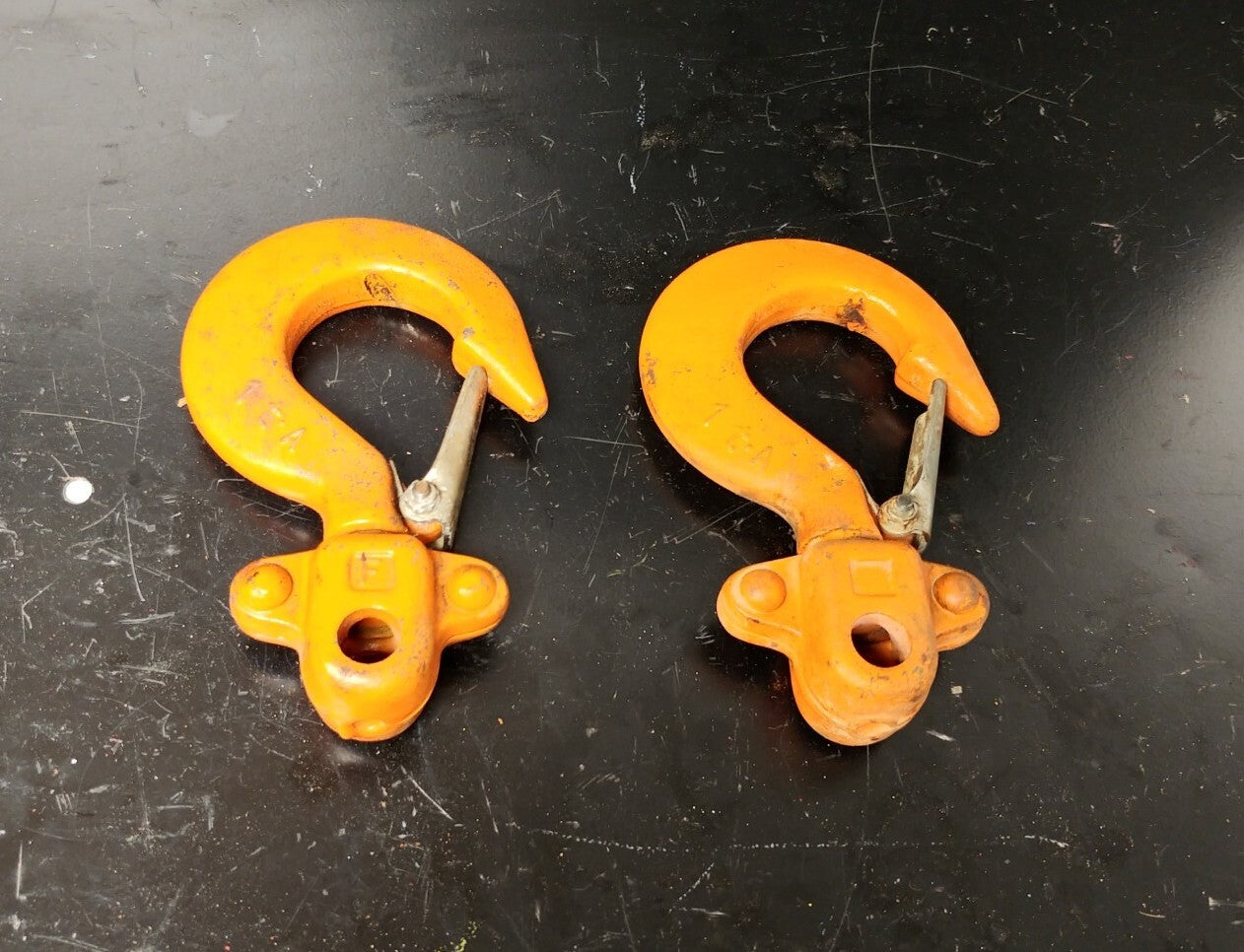 LOT OF 2 Ingersoll Rand 1 Ton Hoist Top Hooks P/N 2372845 for VL2-010 NOS