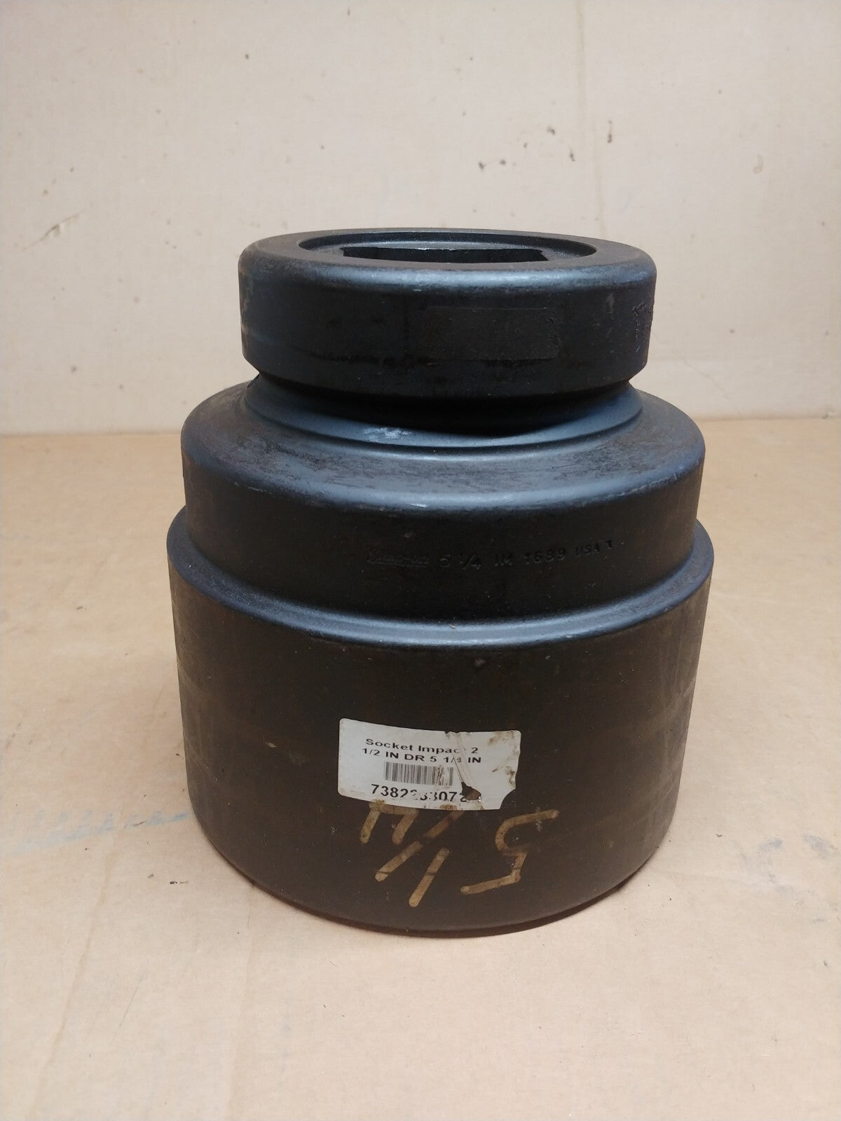 SNAP-ON 5-1/4 Impact Socket 2-1/2 in. Drive 6 Point IM 1689 USA Excellent Cond.