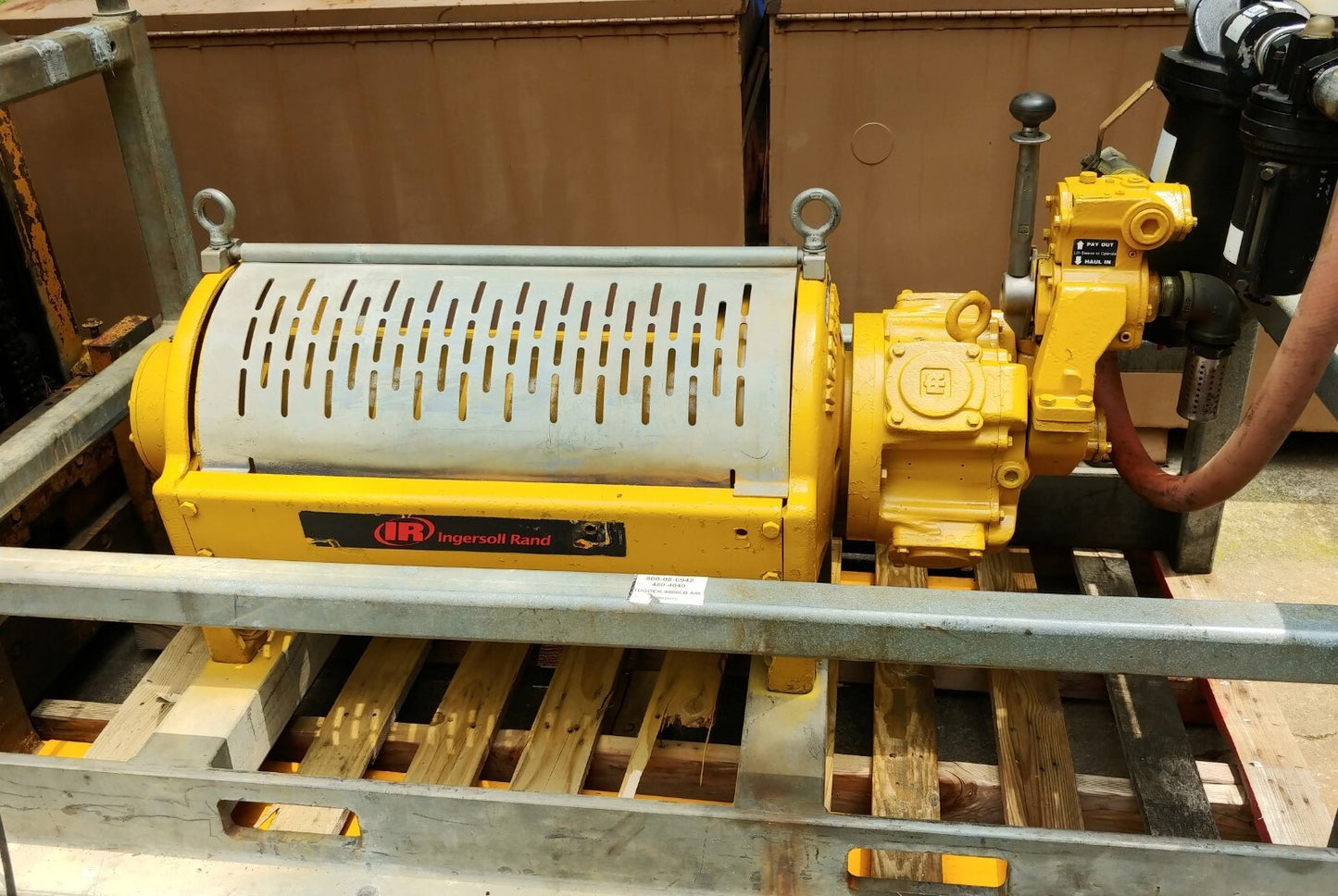 Ingersoll Rand FA2B Air Winch 2 ton Model FA2B-24XK1J12 Long Drum w/ Cage & FRL