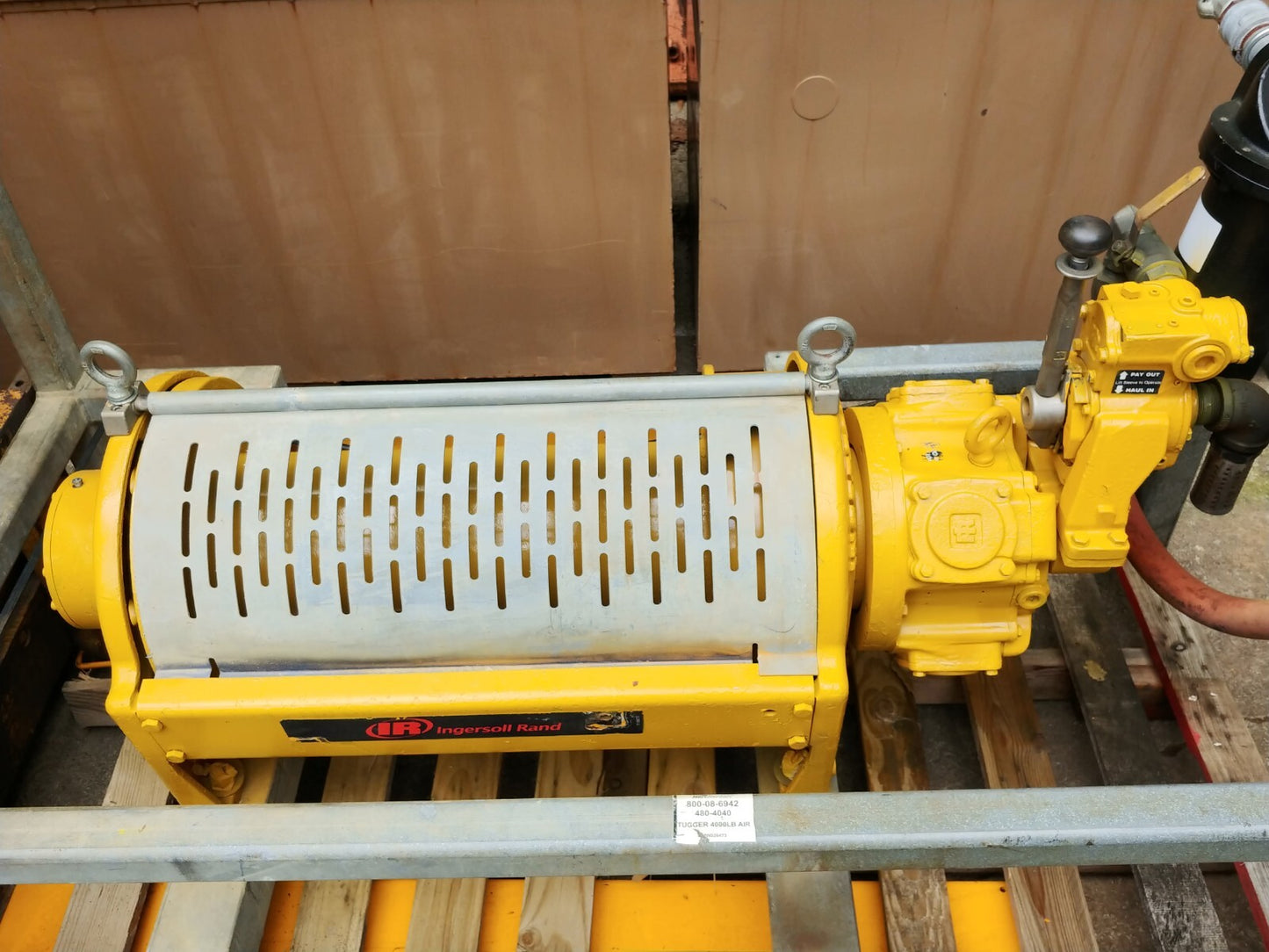 Ingersoll Rand FA2B Air Winch 2 ton Model FA2B-24XK1J12 Long Drum w/ Cage & FRL