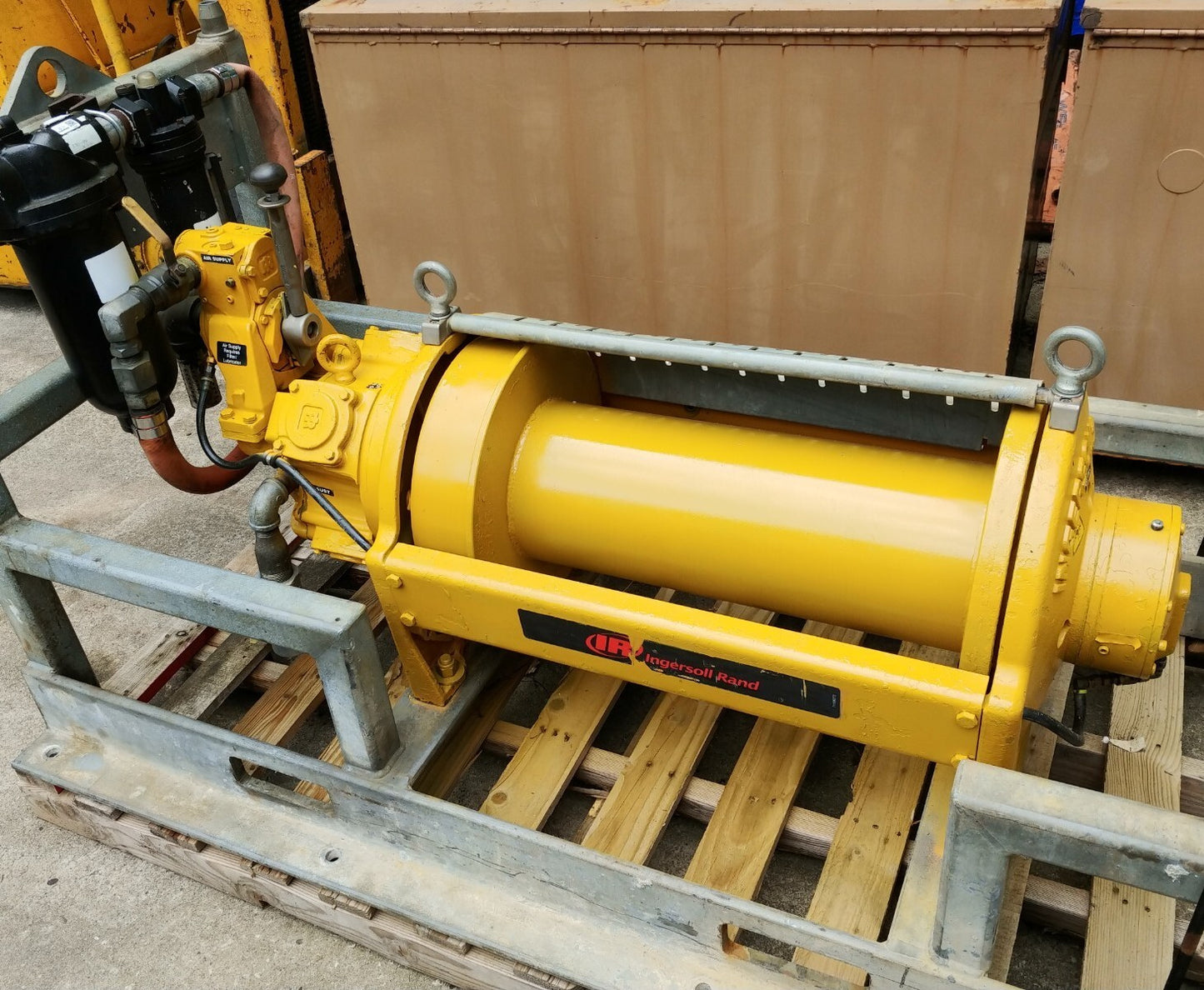 Ingersoll Rand FA2B Air Winch 2 ton Model FA2B-24XK1J12 Long Drum w/ Cage & FRL