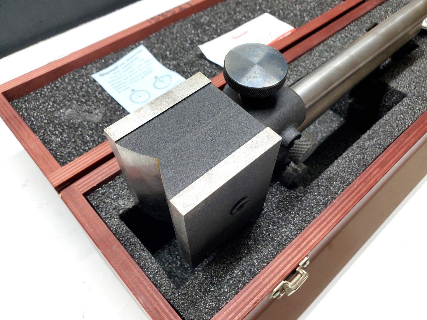 Starrett 659BZ Heavy Duty Mag Base W/ 25-131 Indicator And Case